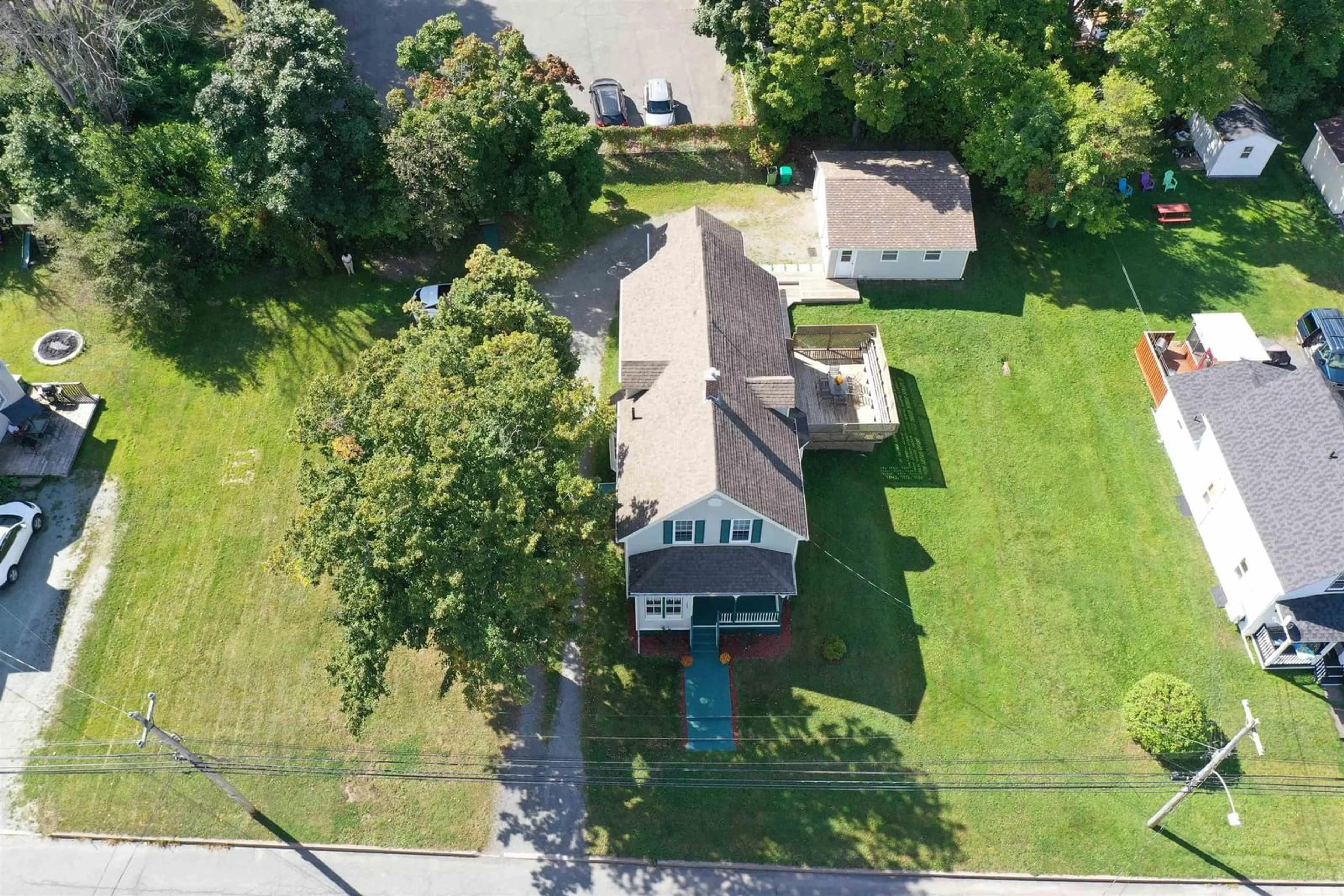 Frontside or backside of a home, the street view for 122 Mackay St, Stellarton Nova Scotia B0K 1S0