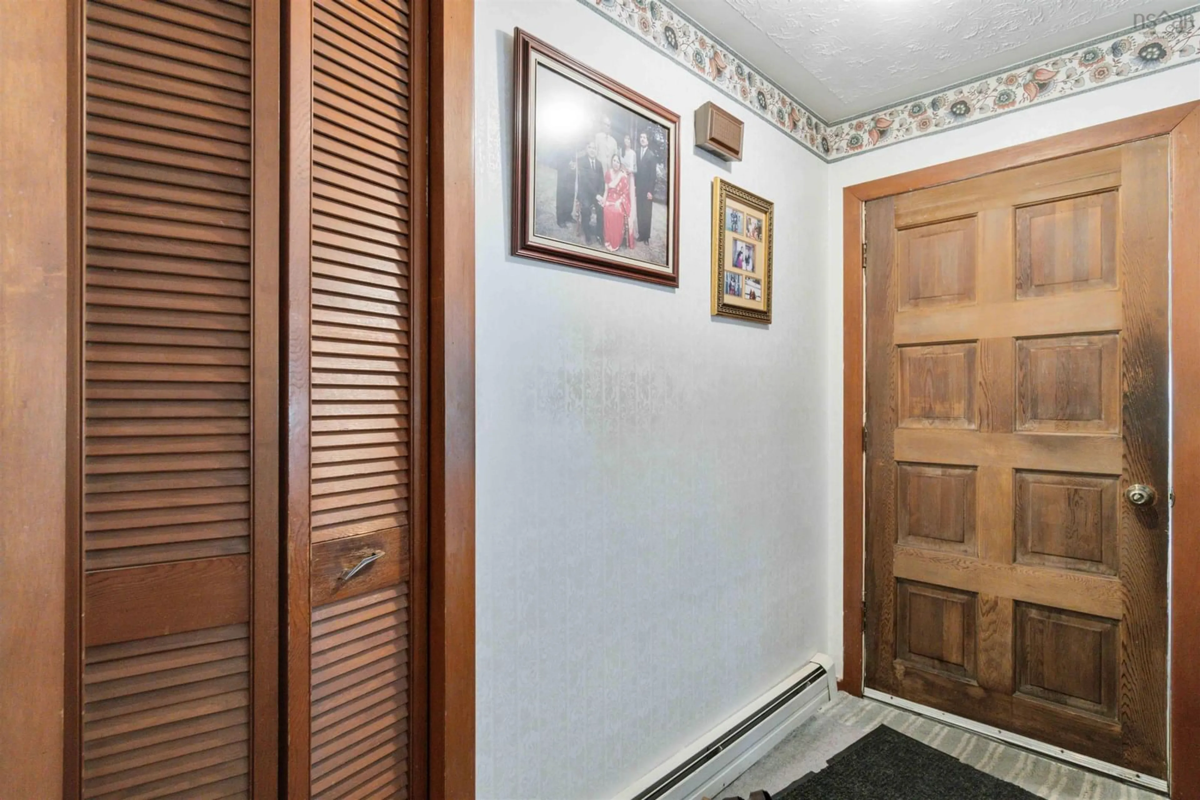 Indoor foyer, unknown floor for 869 Carol St, Greenwood Nova Scotia B0P 1N0