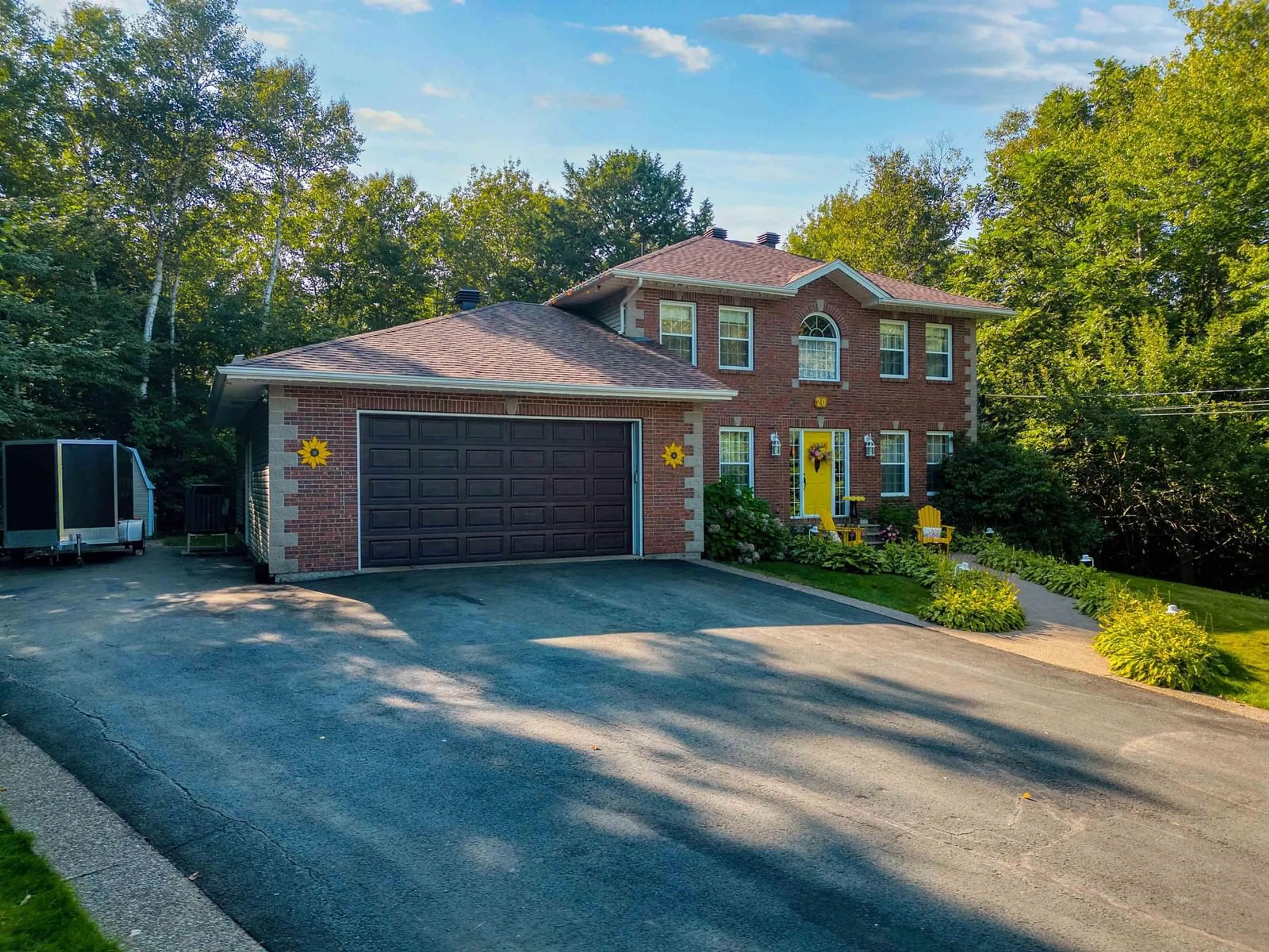 Home with brick exterior material for 20 Perry Crt, Fall River Nova Scotia B2T 1A4