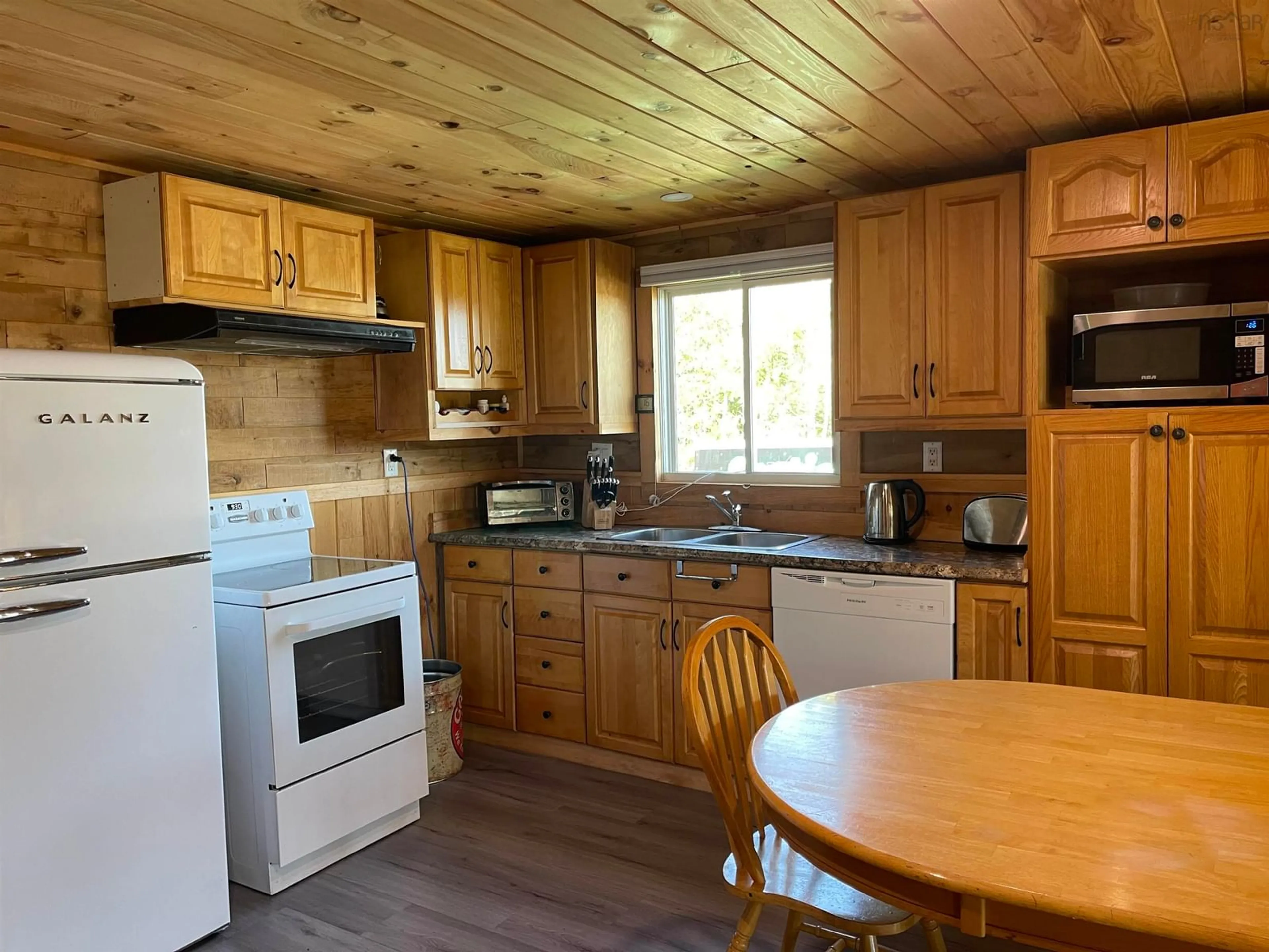 Standard kitchen, wood floors, cottage for 122 Grandview Ave, Trenton Nova Scotia B0K 1X0