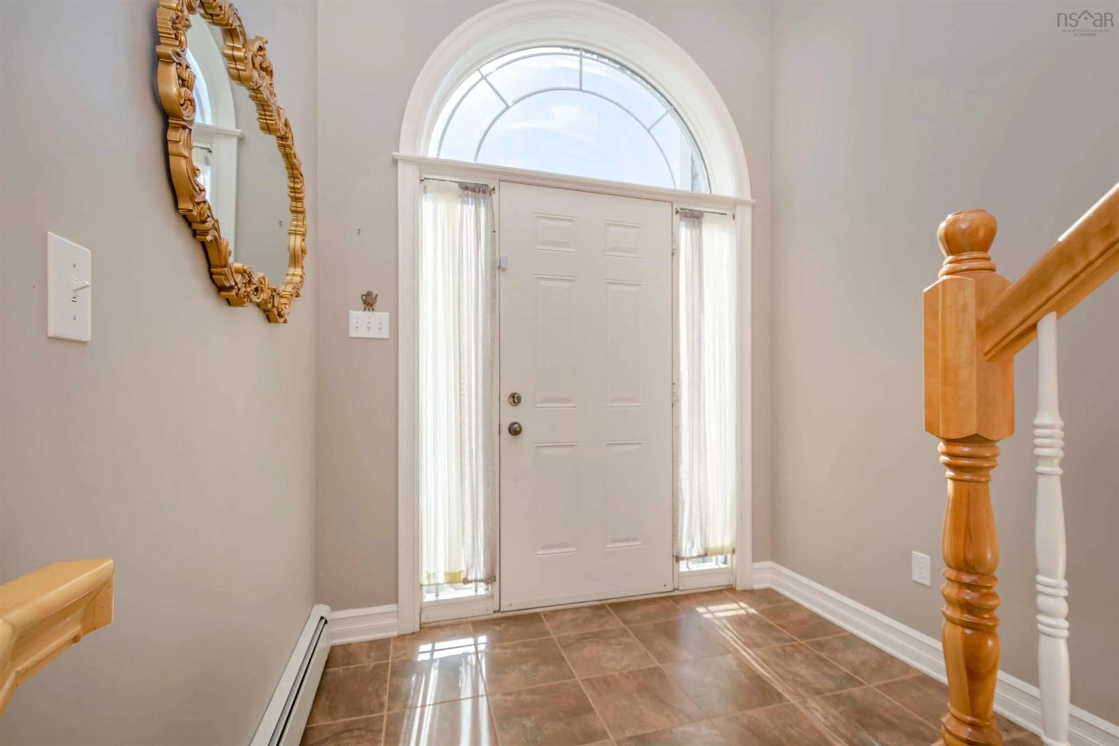 Indoor entryway, wood floors for 23 Sentry Crt, Halifax Nova Scotia B3M 0B2