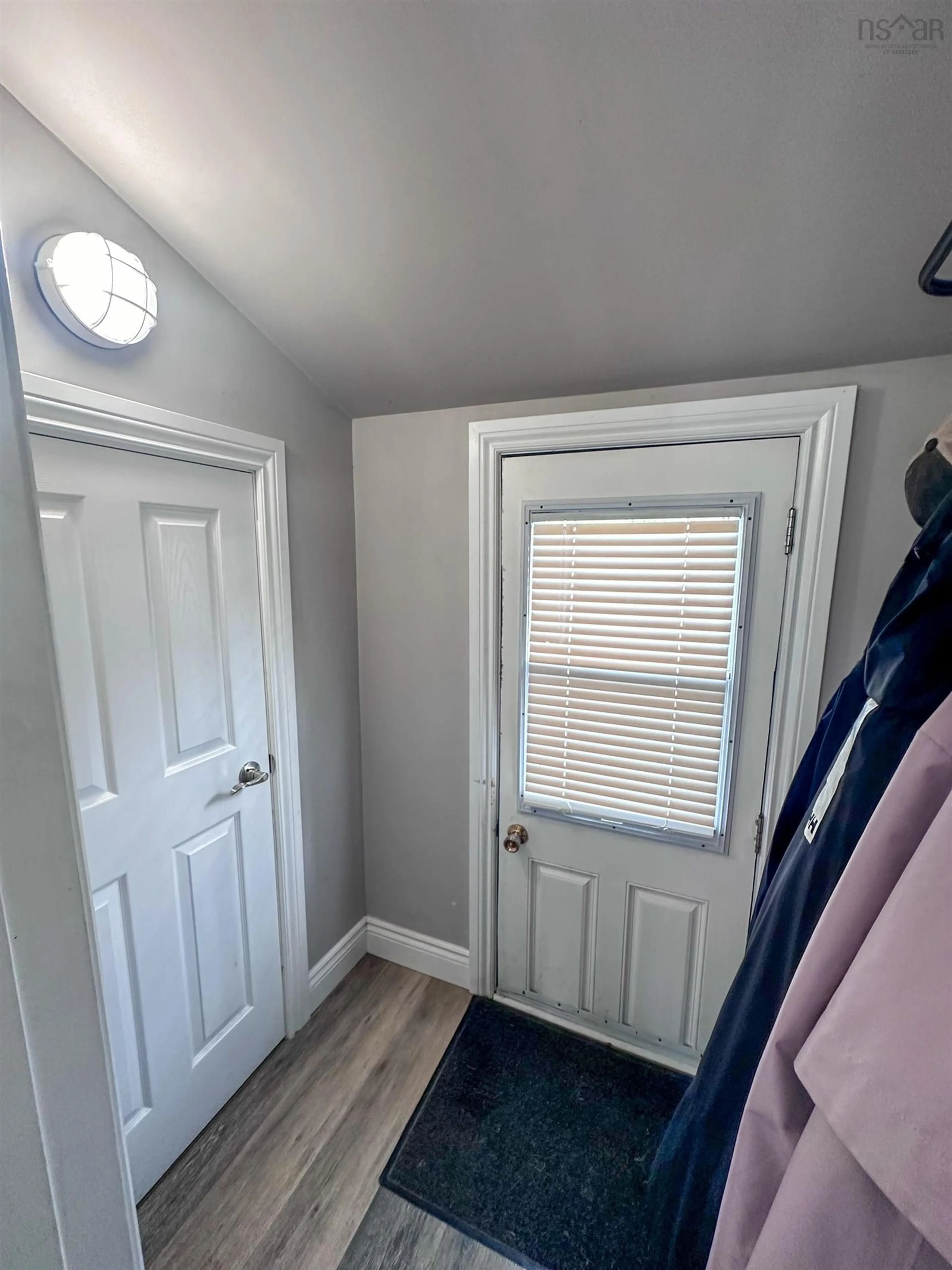 Indoor entryway, unknown floor for 1284 Masstown Rd, Debert Nova Scotia B0M 1G0