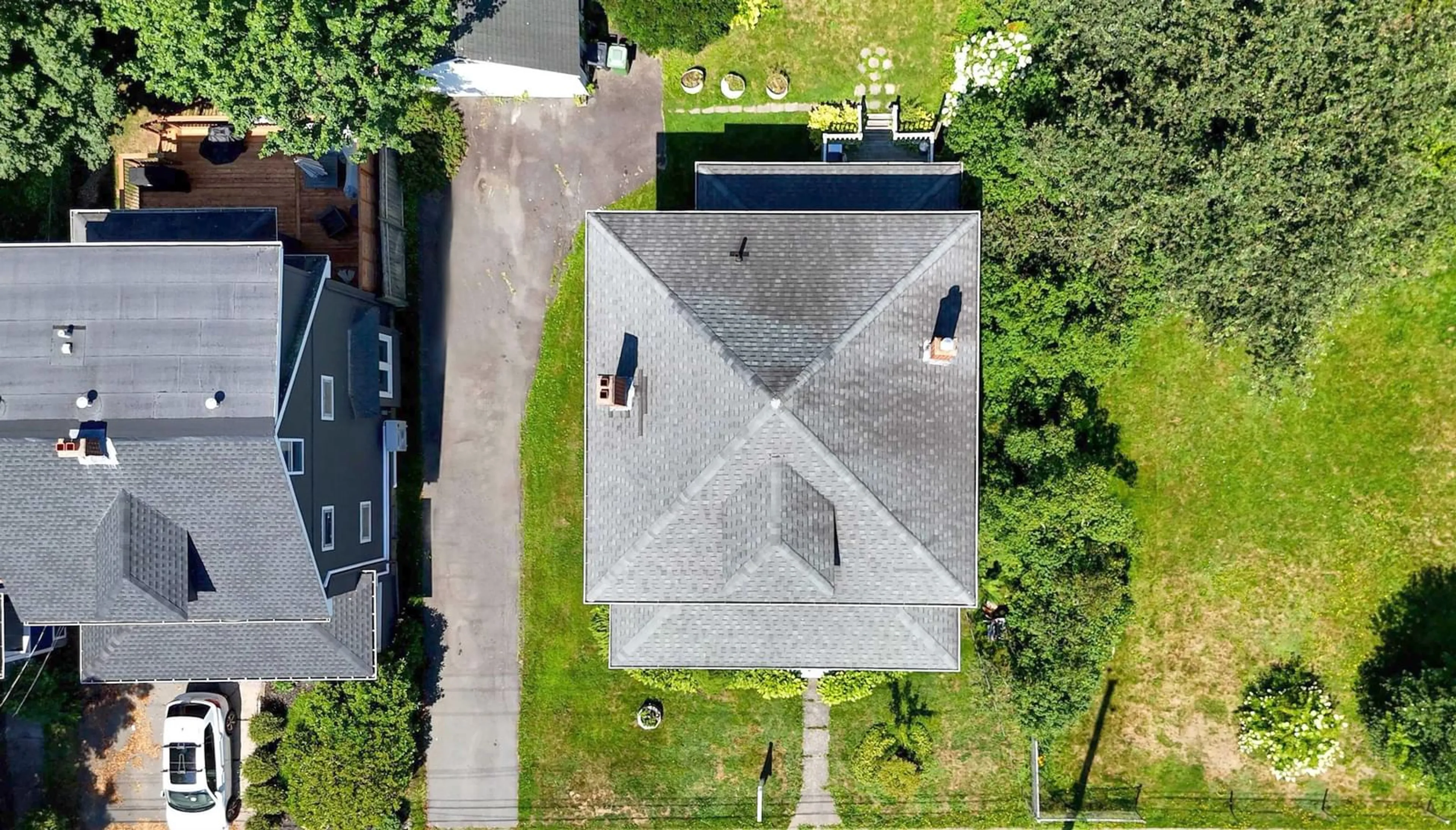 Frontside or backside of a home, the street view for 6365 North St, Halifax Nova Scotia B3L 1P7