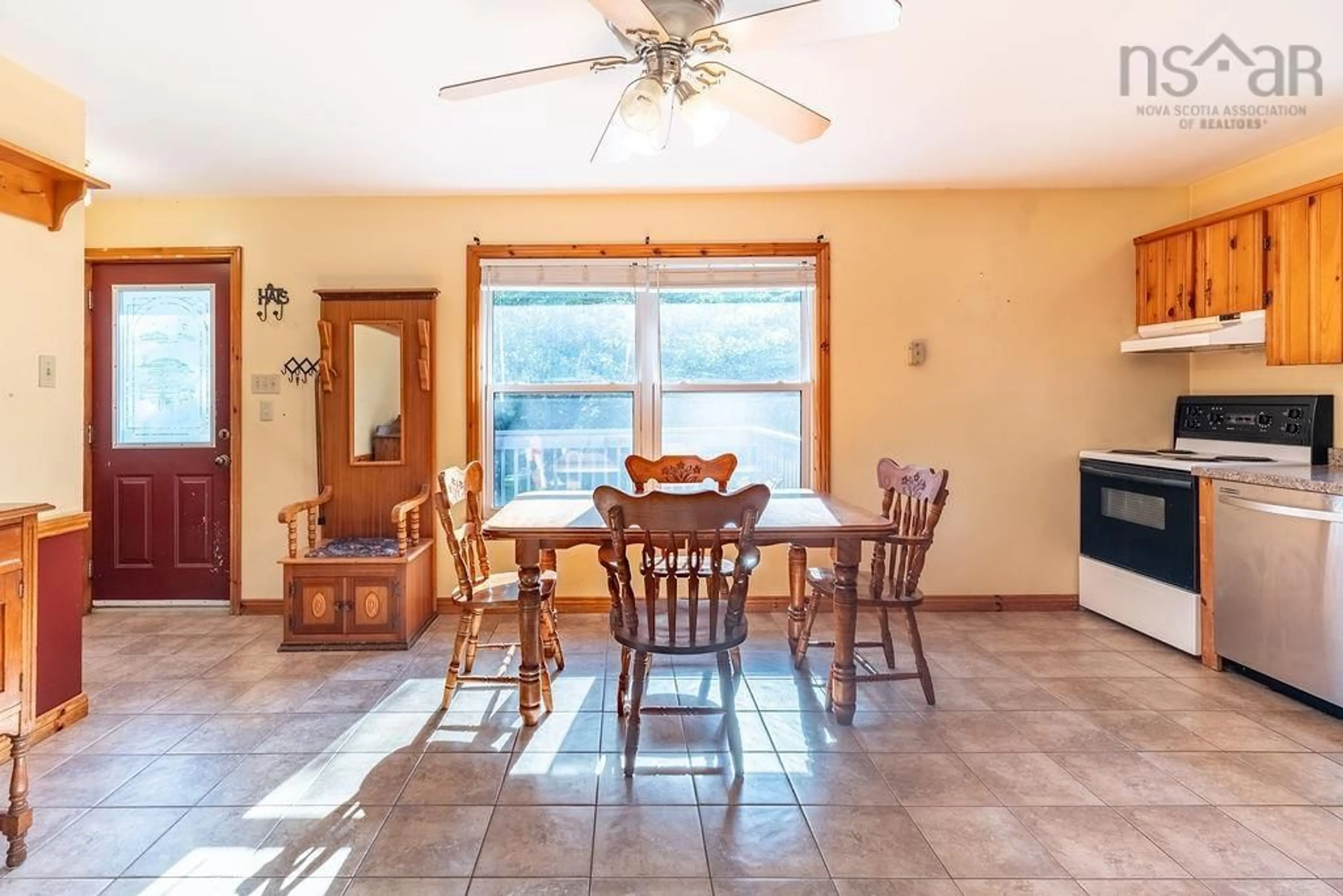 Dining room, wood floors, cottage for 11 Spruce Crt, Musquodoboit Harbour Nova Scotia B0J 2L0