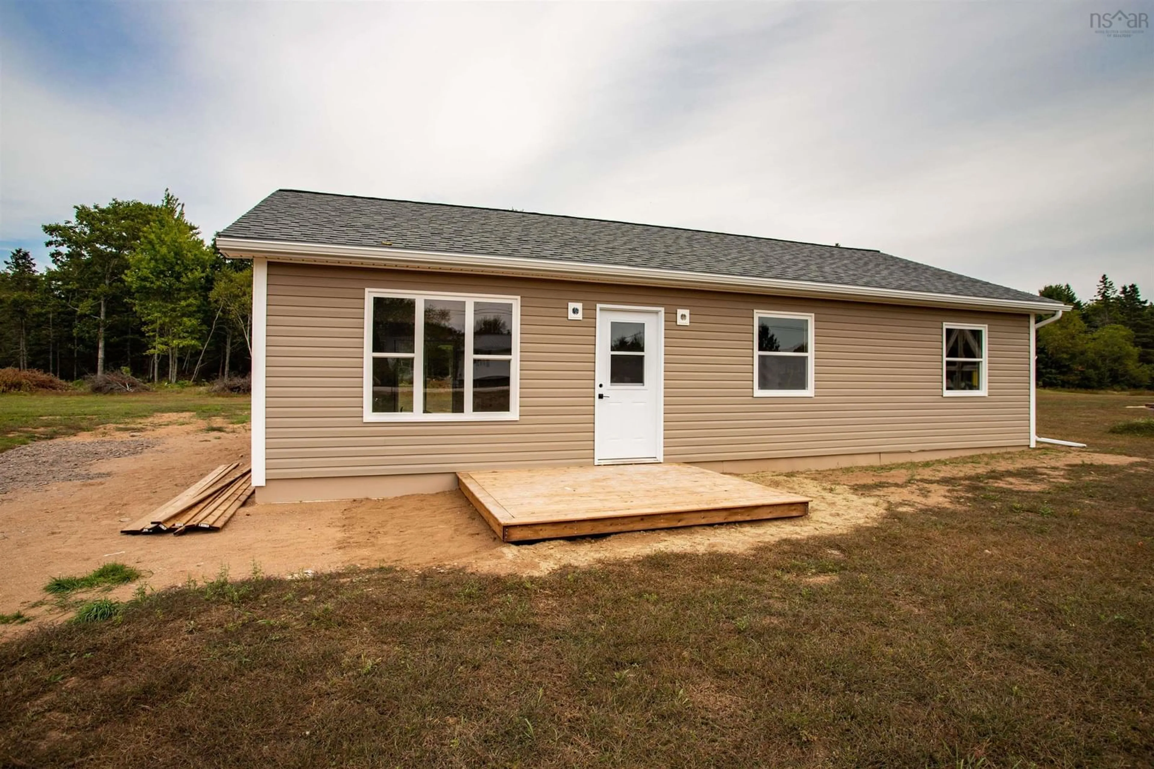 Home with vinyl exterior material for 45 Vendora Dr, Nictaux Nova Scotia B0S 1P0