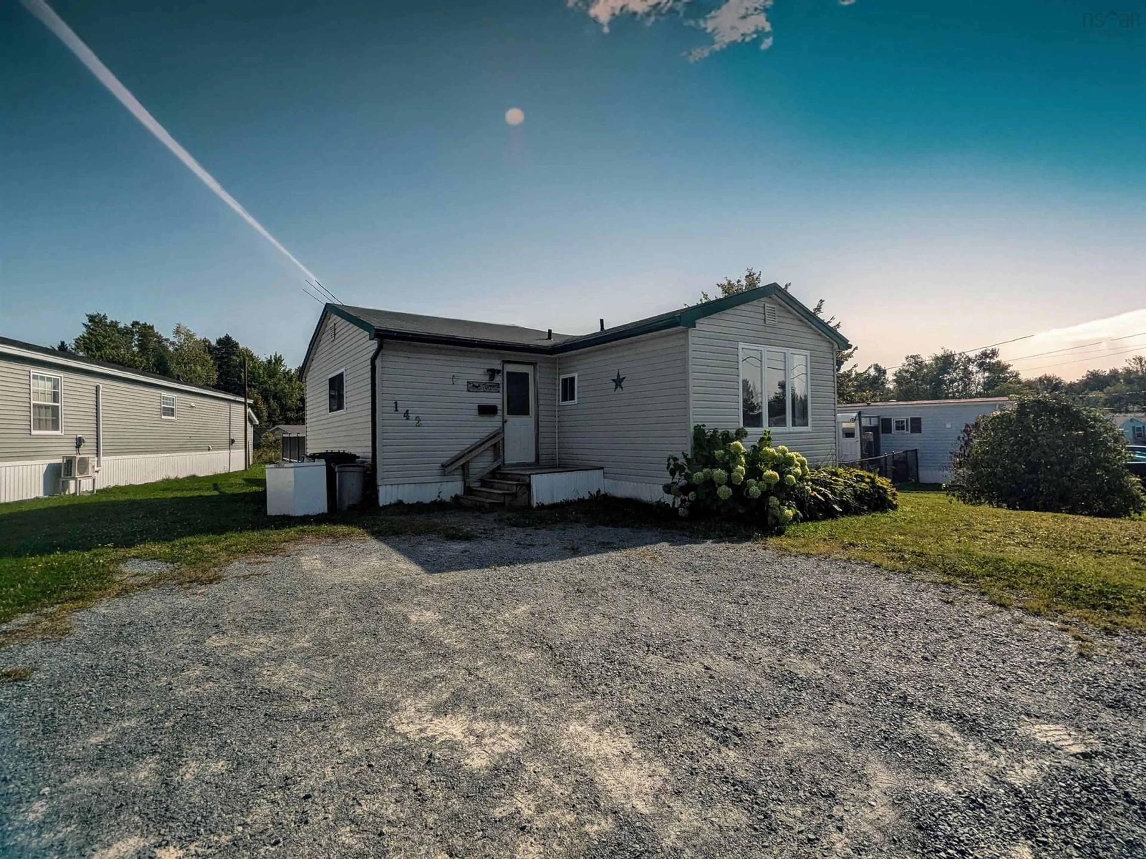 Outside view for 142 Hilltop Dr, Lower Sackville Nova Scotia B4C 2P5