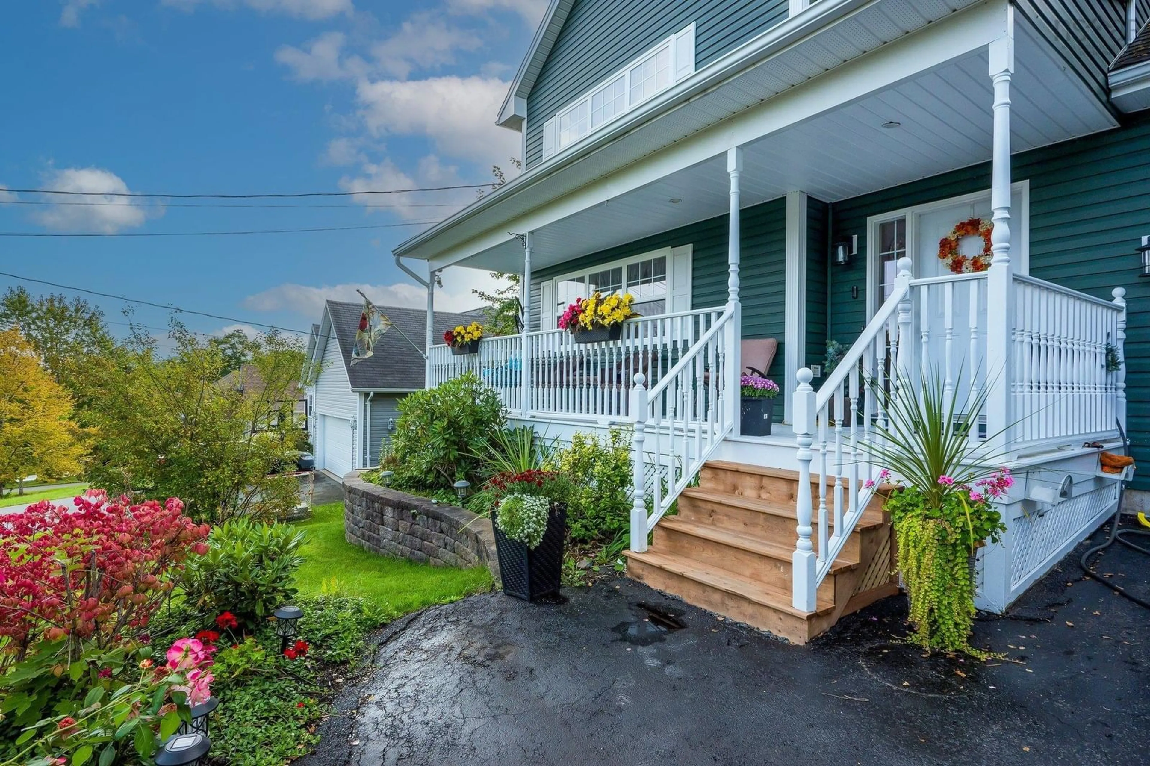 A pic from exterior of the house or condo, cottage for 32 Halewood Dr, Falmouth Nova Scotia B0P 1L0