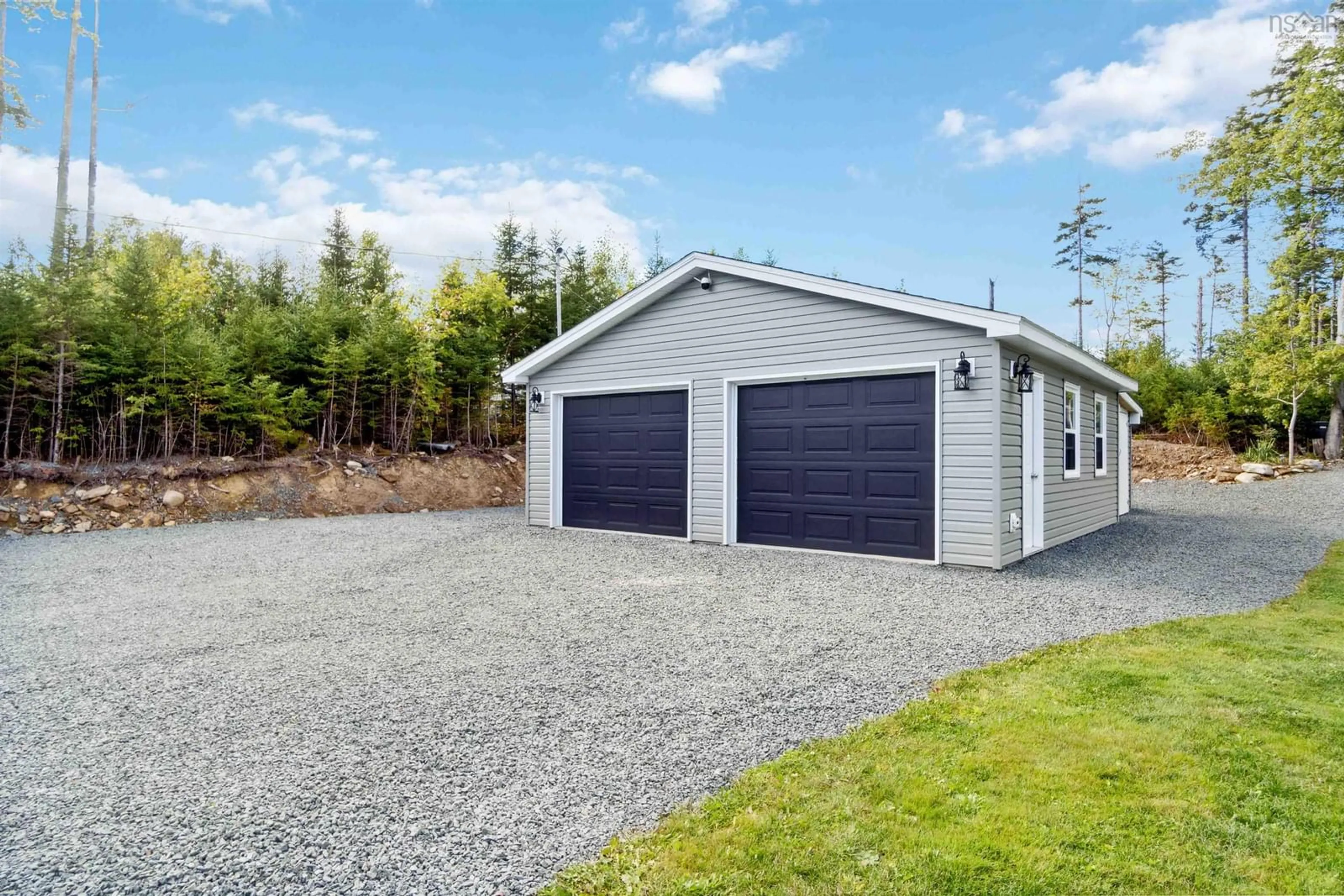 Indoor garage, cement floor for 451 Robert St, Fall River Nova Scotia B2T 0E1