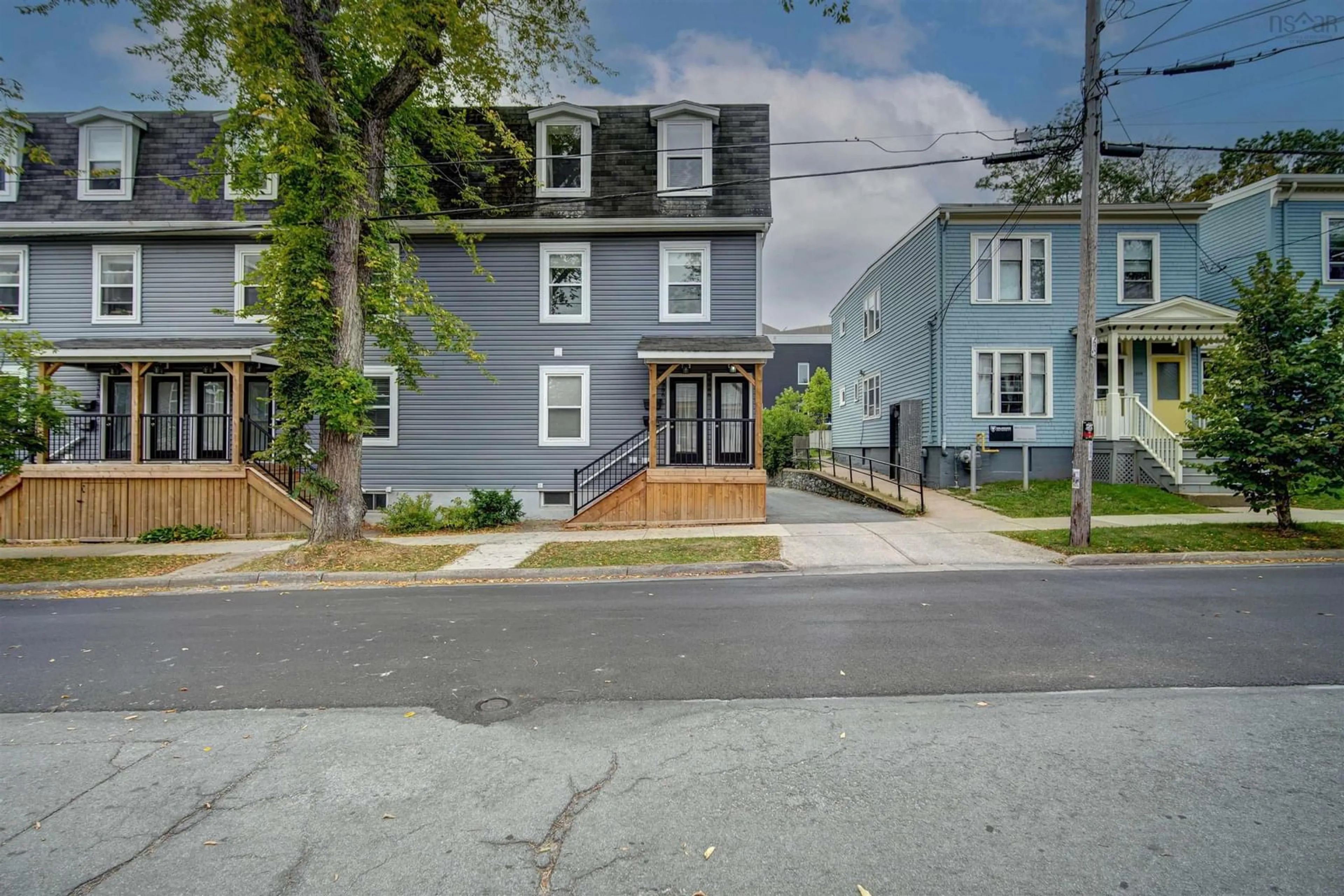 A pic from exterior of the house or condo, the street view for 1388 Henry St, Halifax Nova Scotia B3H 3J8