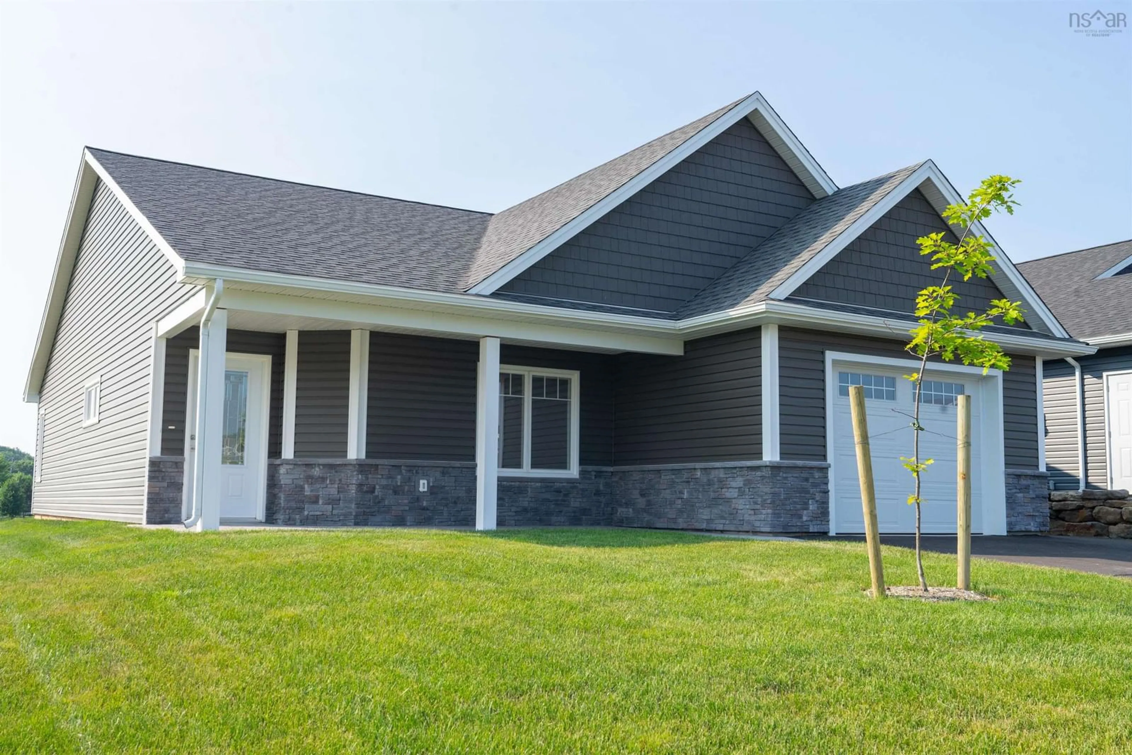 Frontside or backside of a home, the front or back of building for 9 Elizabeth Ave, Garlands Crossing Nova Scotia B0N 2T0