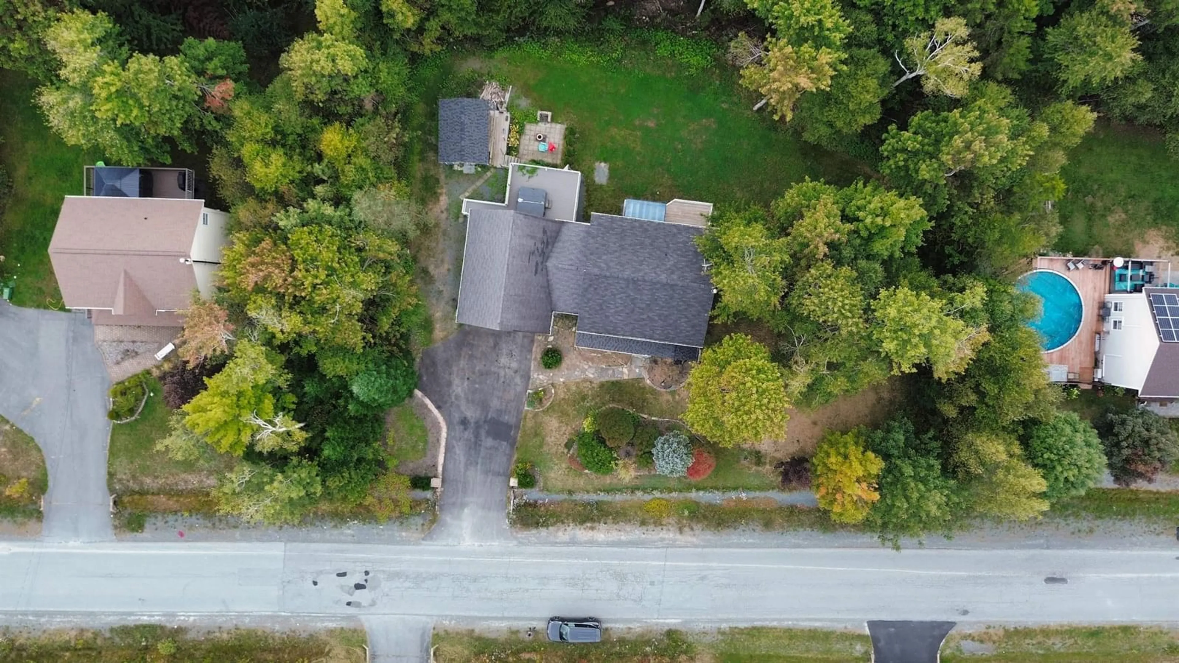 A pic from exterior of the house or condo, the street view for 180 Honeysuckle Road, Middle Sackville Nova Scotia B4E 3J9