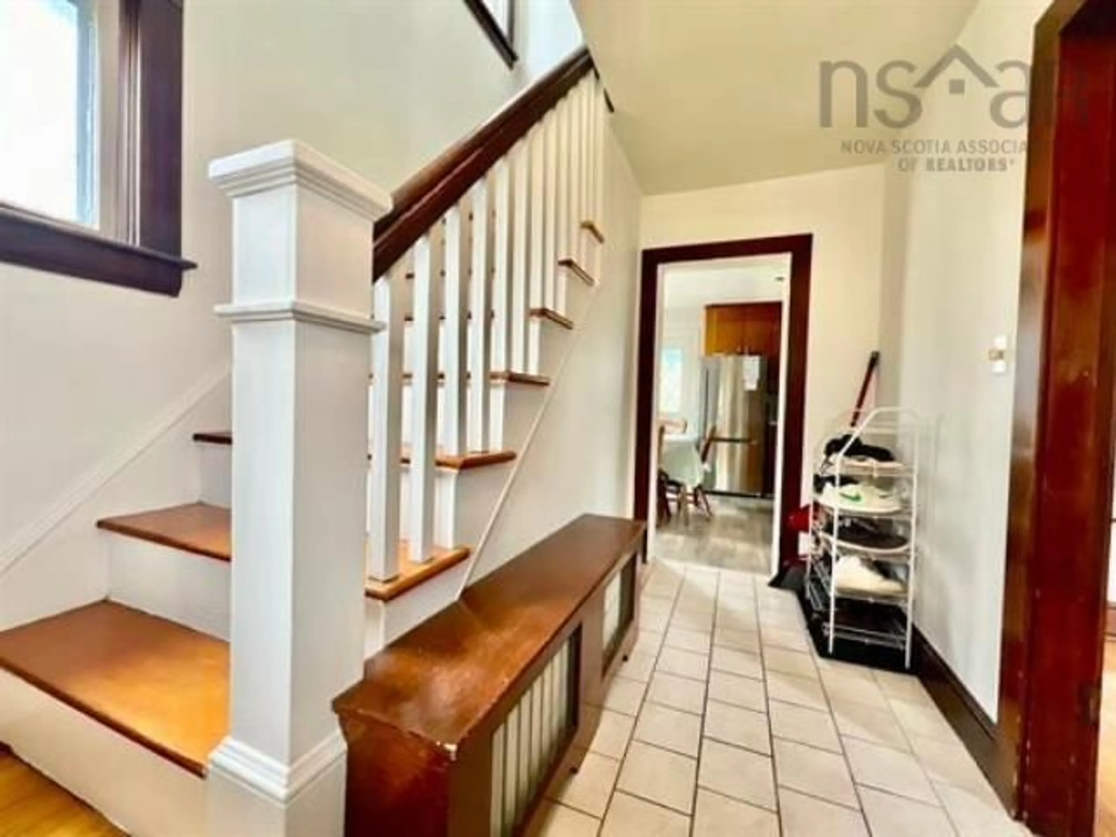 Indoor foyer for 421 Whitney Ave, Sydney Nova Scotia B1P 5A8