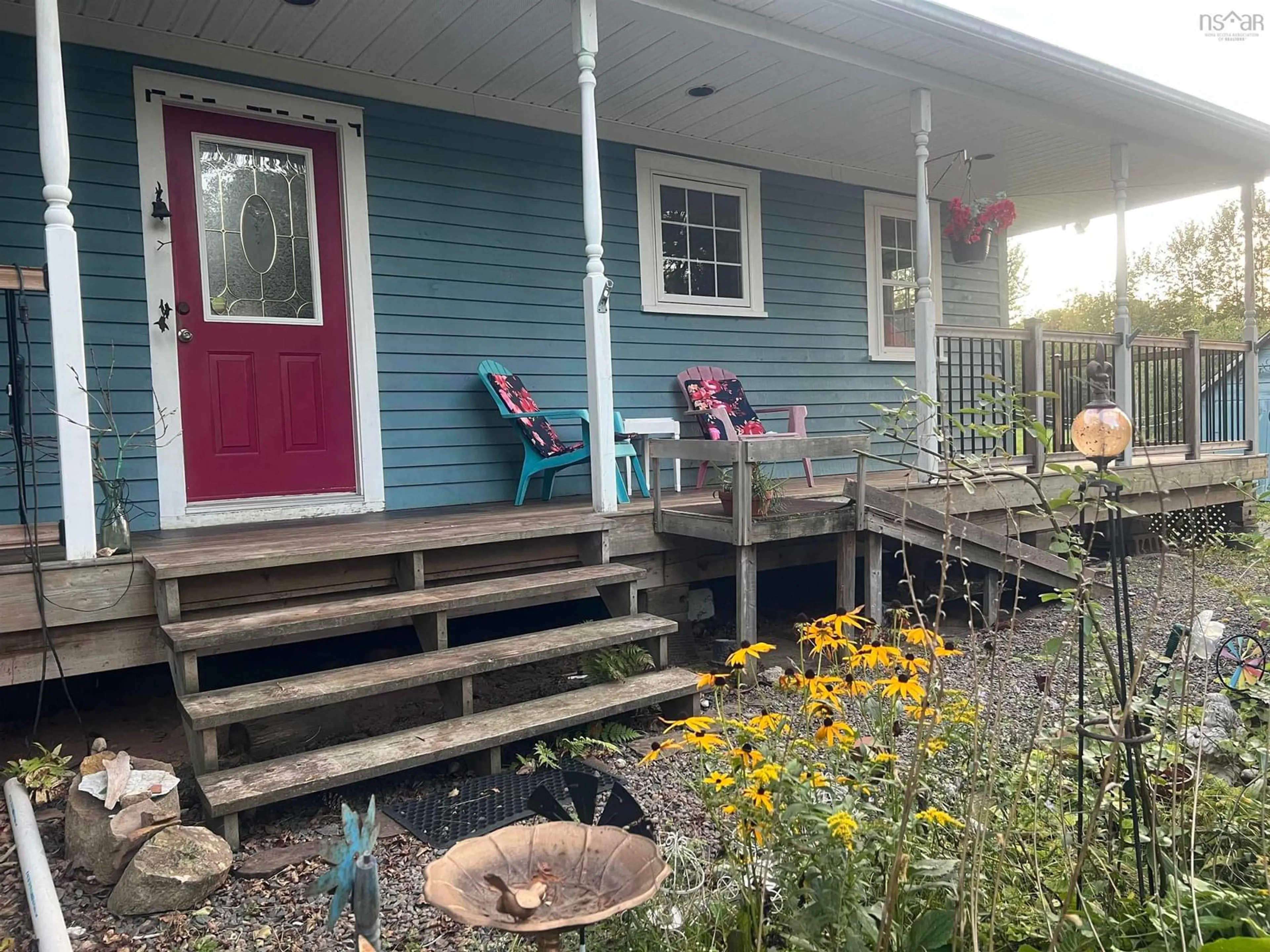 Patio, cottage for 2619 Highway 215, Upper Burlington Nova Scotia B0N 2A0