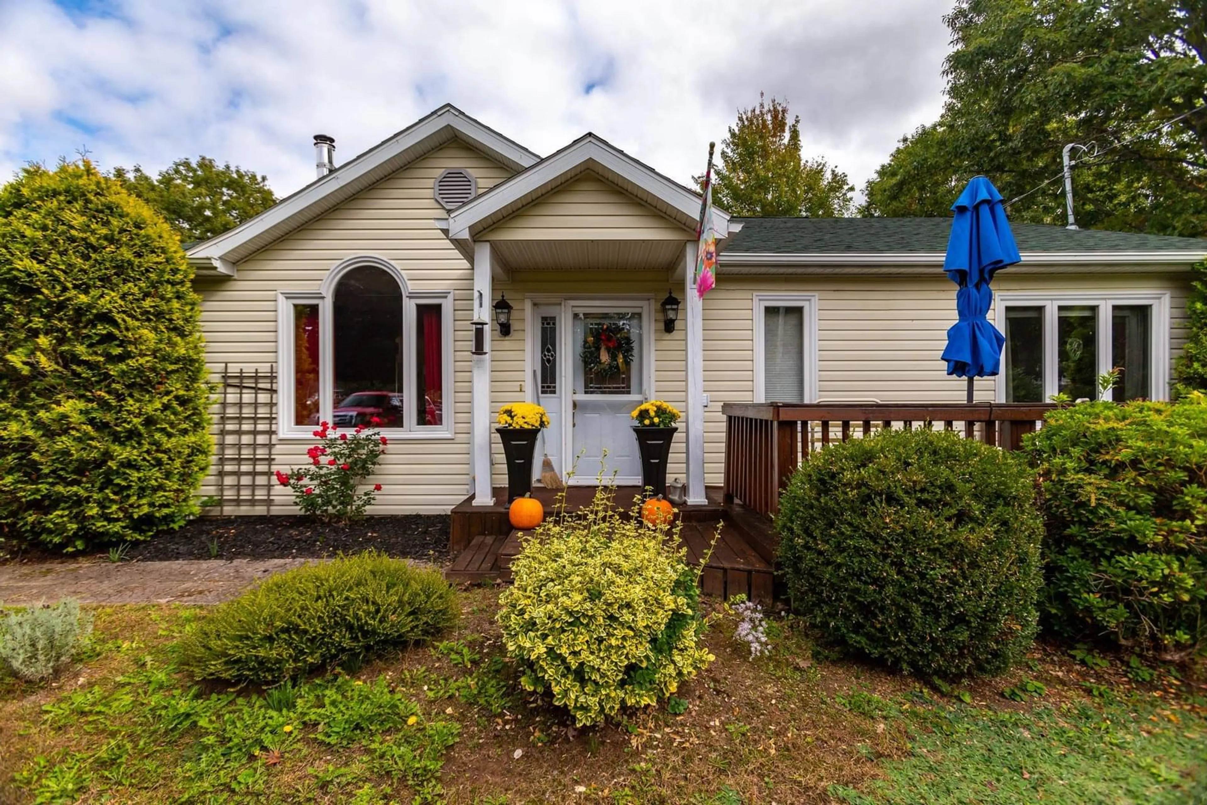 Home with vinyl exterior material for 57 Minas Cres, New Minas Nova Scotia B4N 4H1