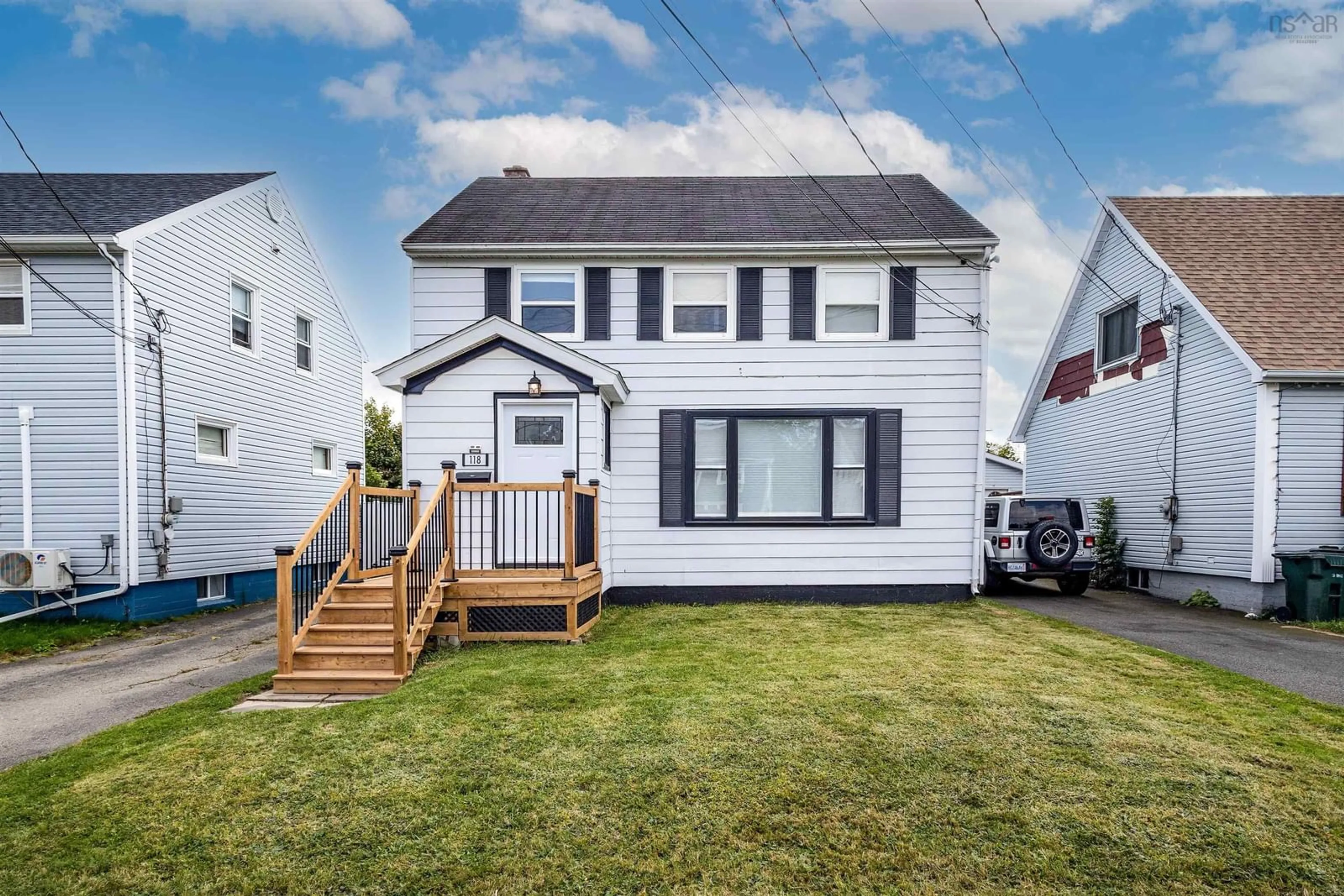 Frontside or backside of a home for 118 Lorne St, Sydney Nova Scotia B1P 4H4