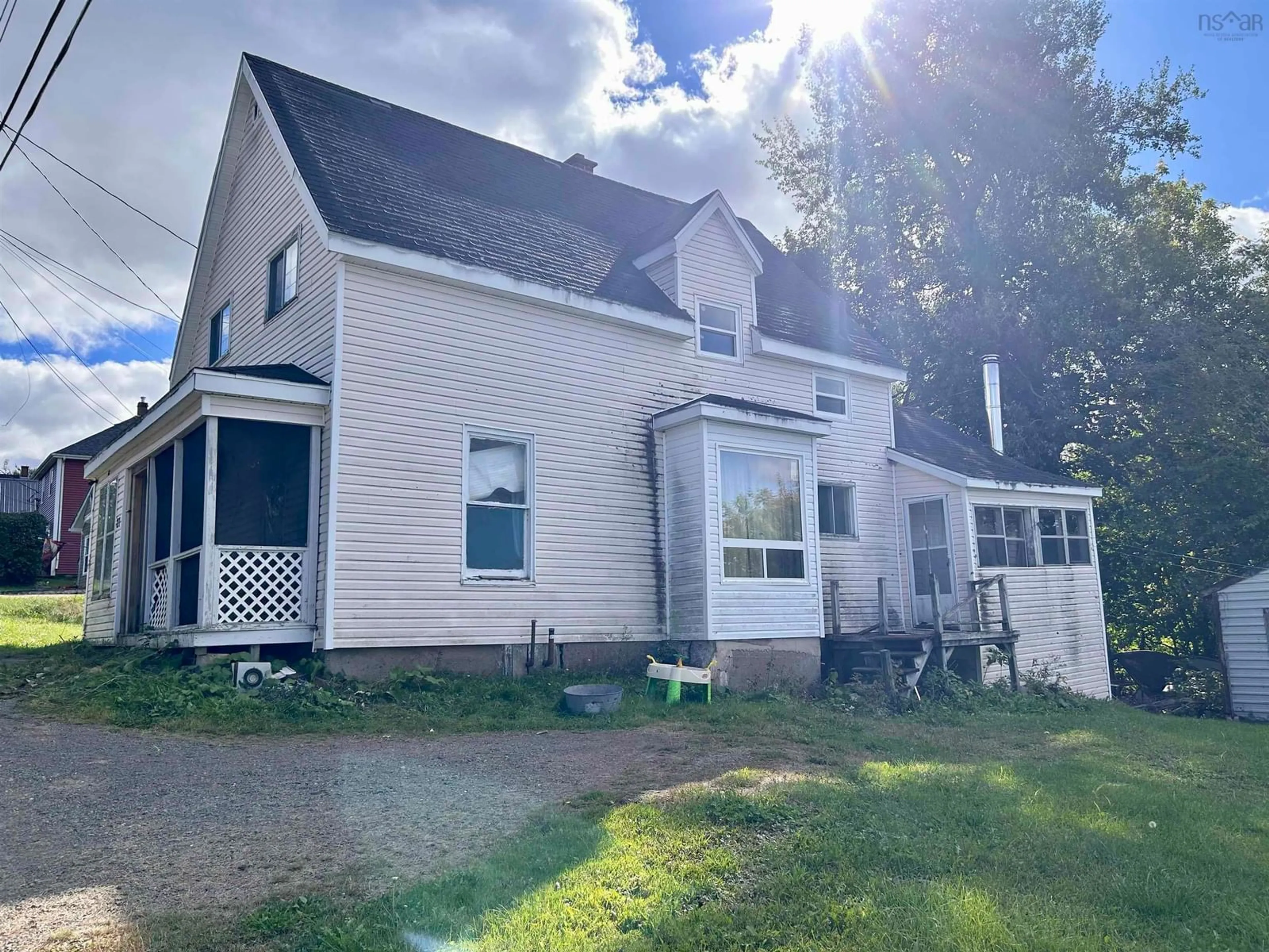 Frontside or backside of a home, cottage for 27 Mechanic St, Springhill Nova Scotia B0M 1X0