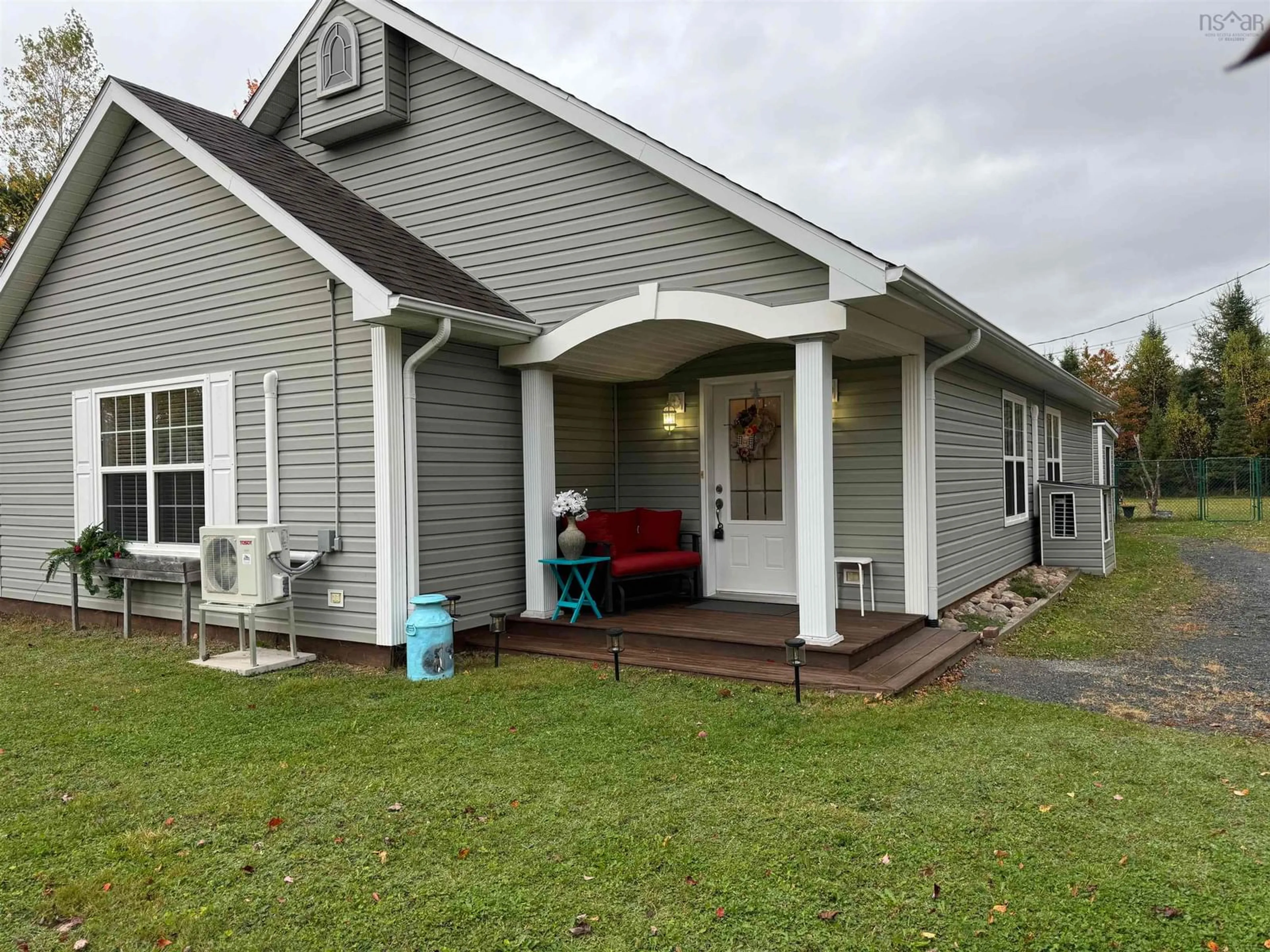 Frontside or backside of a home, cottage for 1169 College Rd, Valley Nova Scotia B6L 3G7