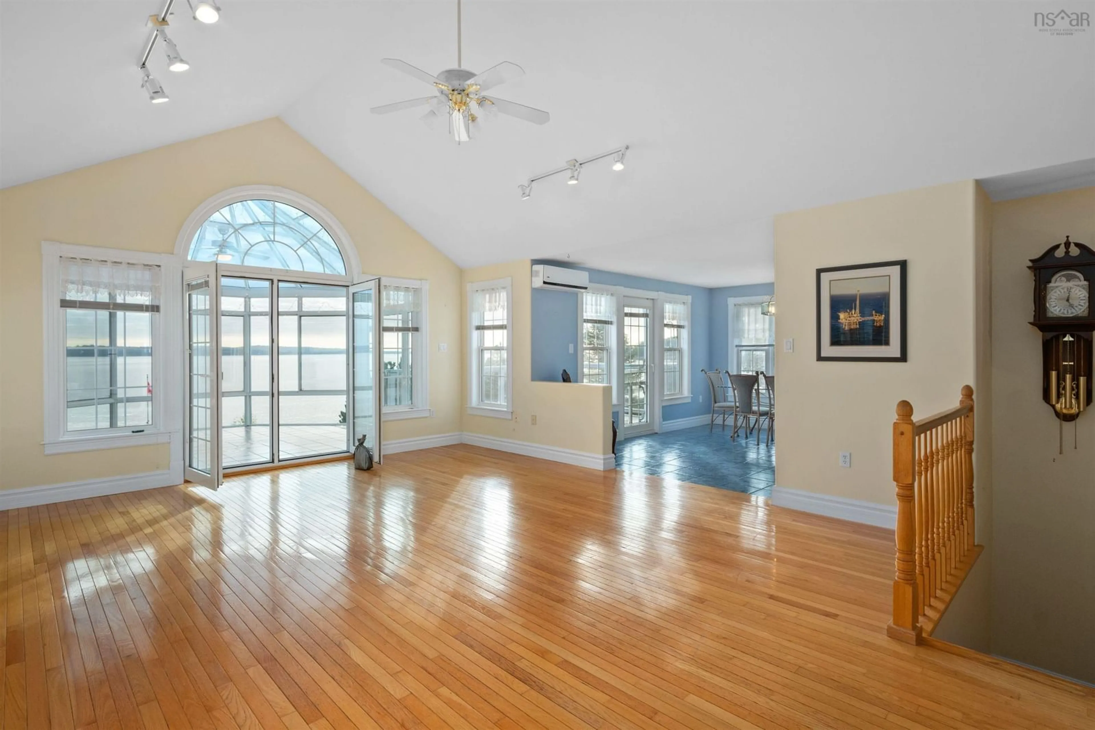 Indoor foyer, wood floors for 18 Keefe Dr, Halifax Nova Scotia B3P 2J1