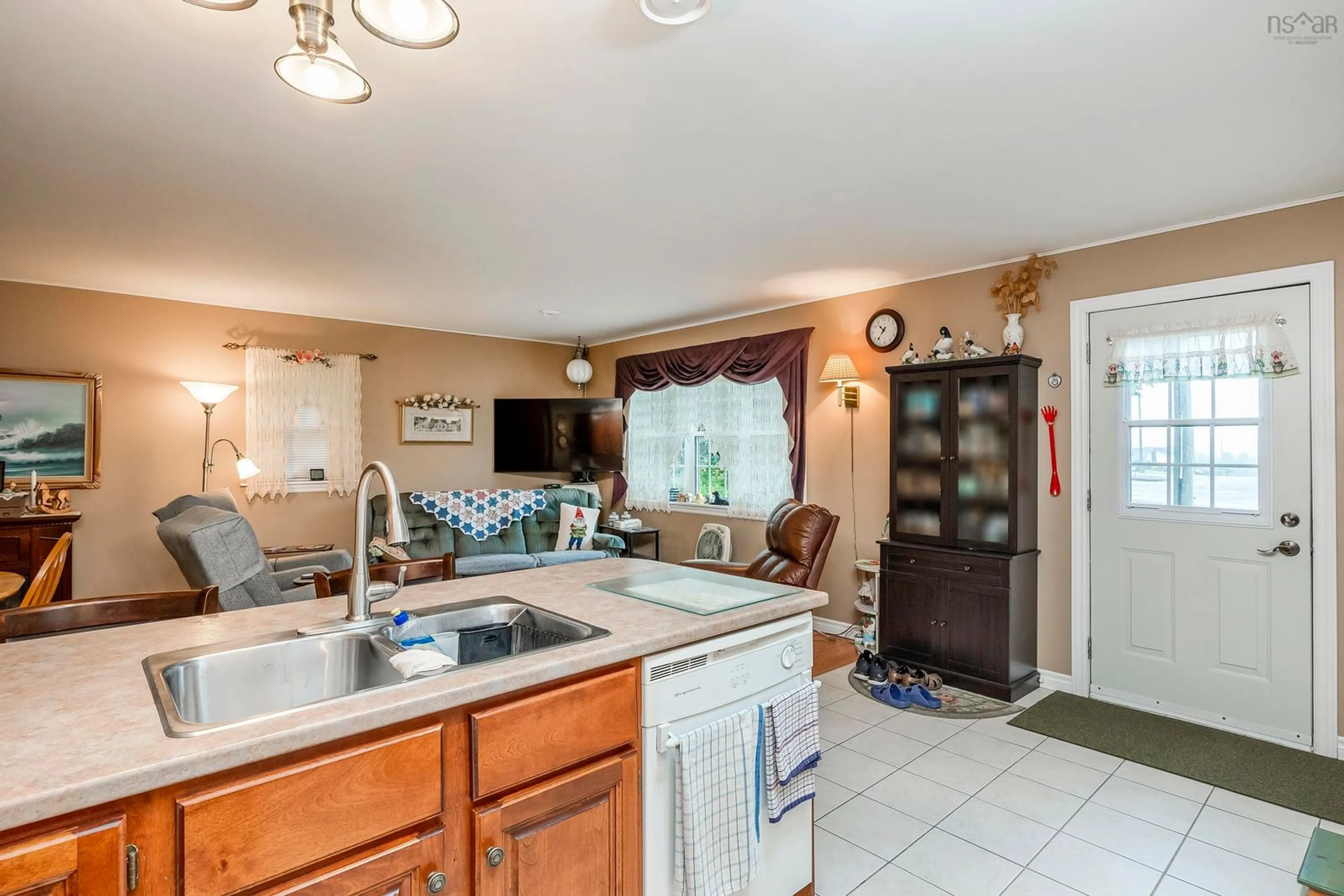 Open concept kitchen for 85 King Arthur Crt, New Minas Nova Scotia B4N 5J8