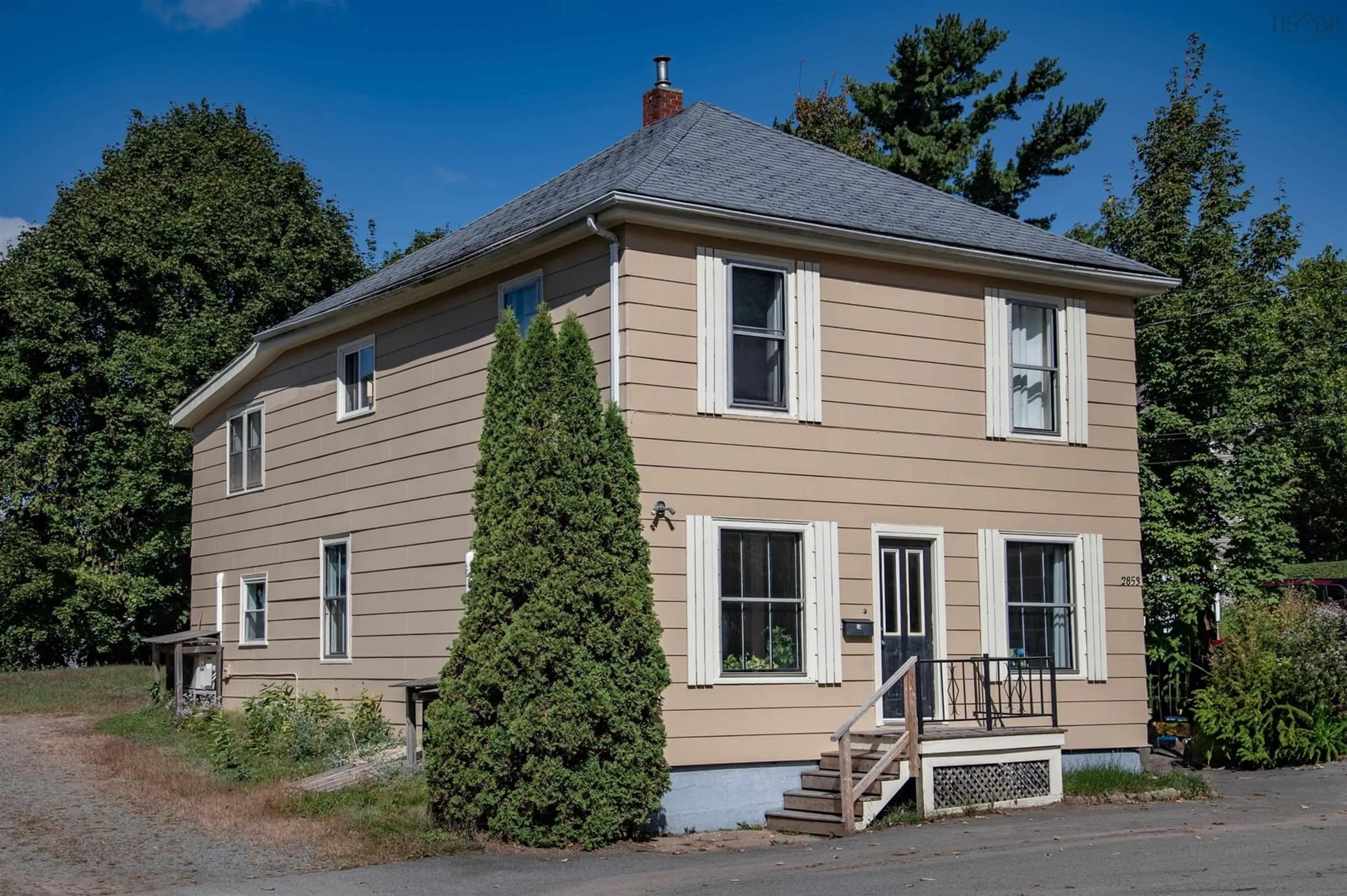 Frontside or backside of a home, the front or back of building for 2853 Lovett Rd, Coldbrook Nova Scotia B4R 1A6