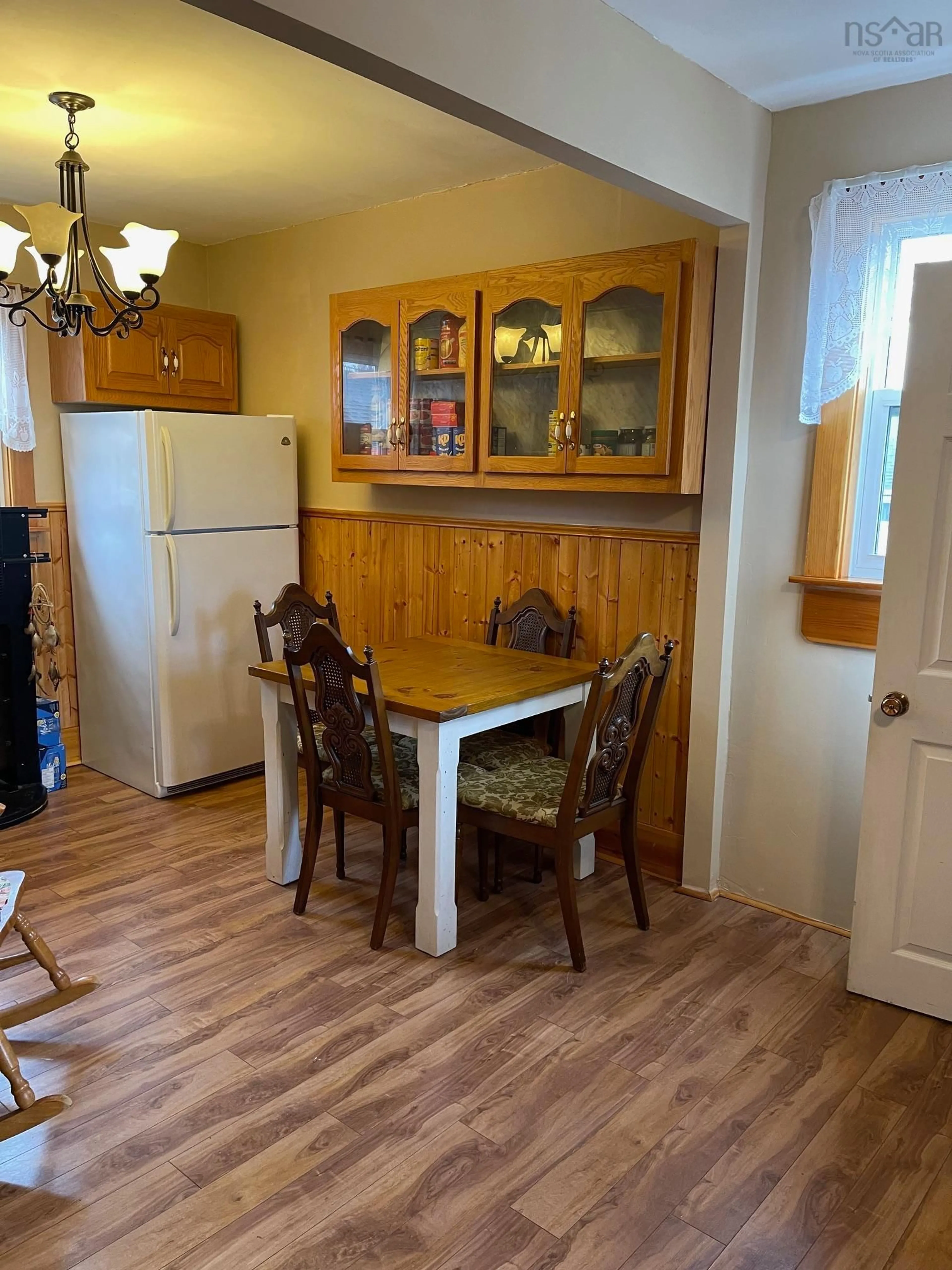 Dining room, wood floors, cottage for 109 Welton St, Sydney Nova Scotia B1P 5R6