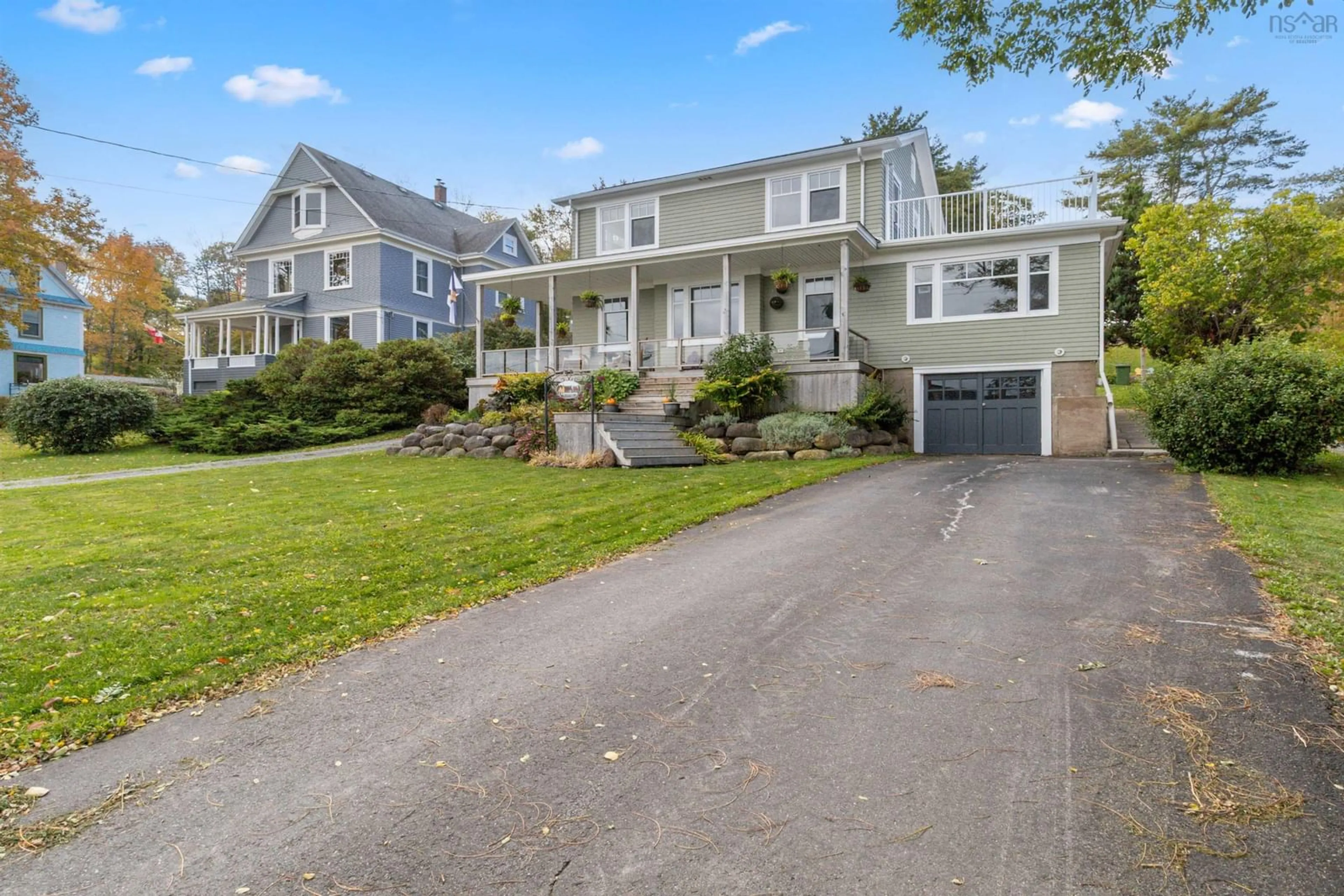 Frontside or backside of a home, the street view for 782 Main St, Mahone Bay Nova Scotia B0J 2E0