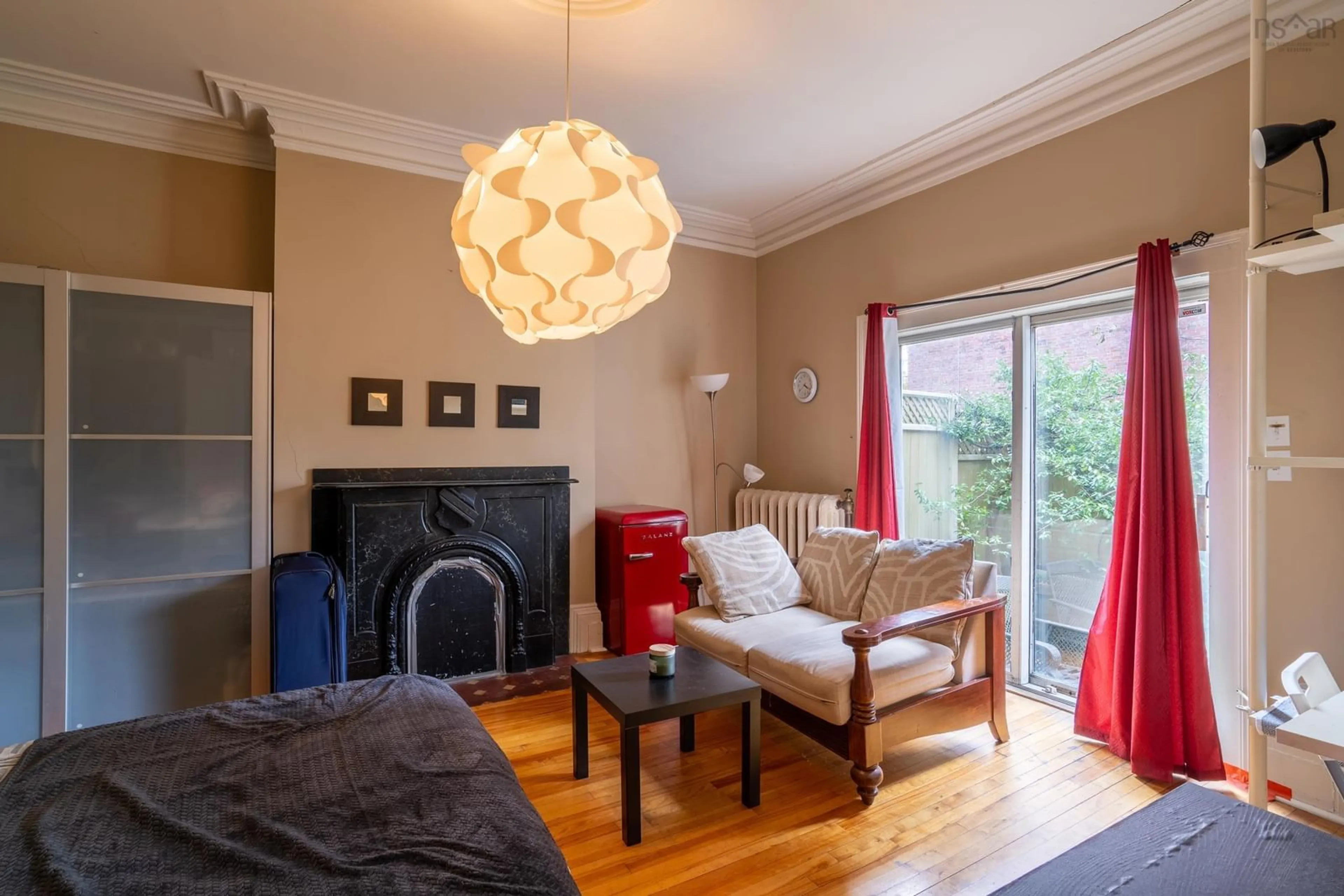 Living room, wood floors for 1070 Bland St, Halifax Nova Scotia B3H 2S2