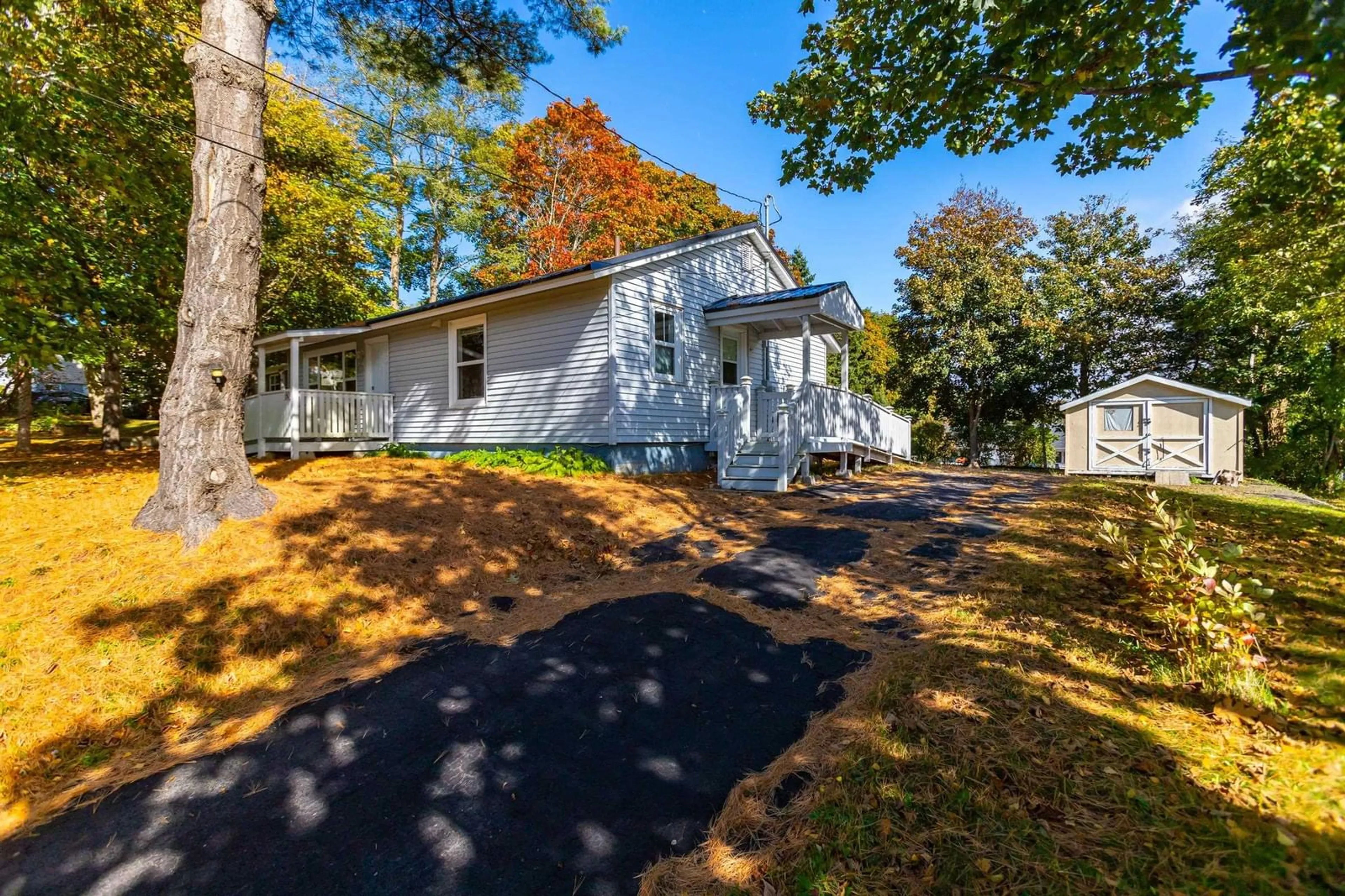 A pic from exterior of the house or condo, cottage for 80 Third Ave, Digby Nova Scotia B0V 1A0