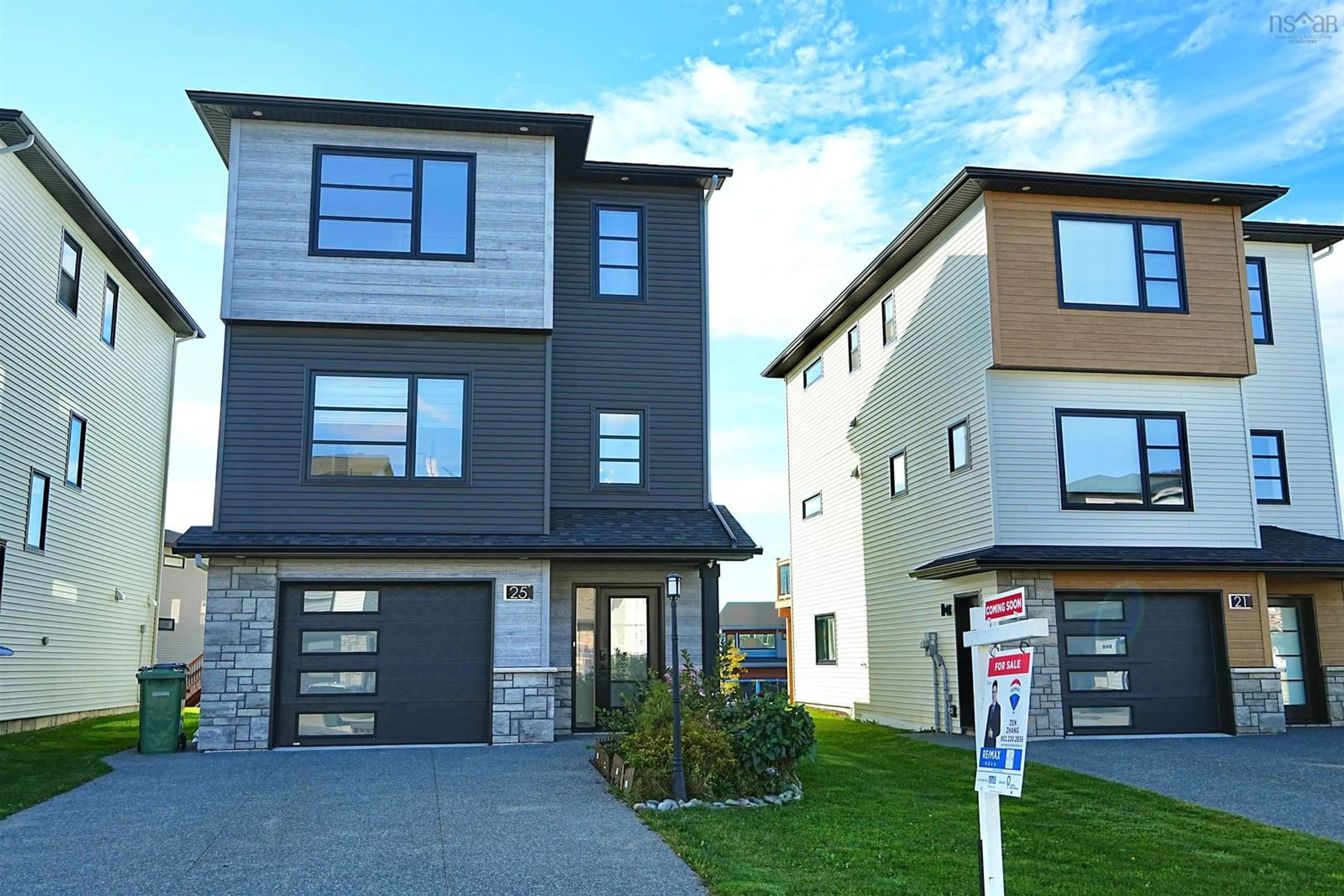 Frontside or backside of a home, the street view for 25 Chardonnay Crt, Timberlea Nova Scotia B3T 0L4