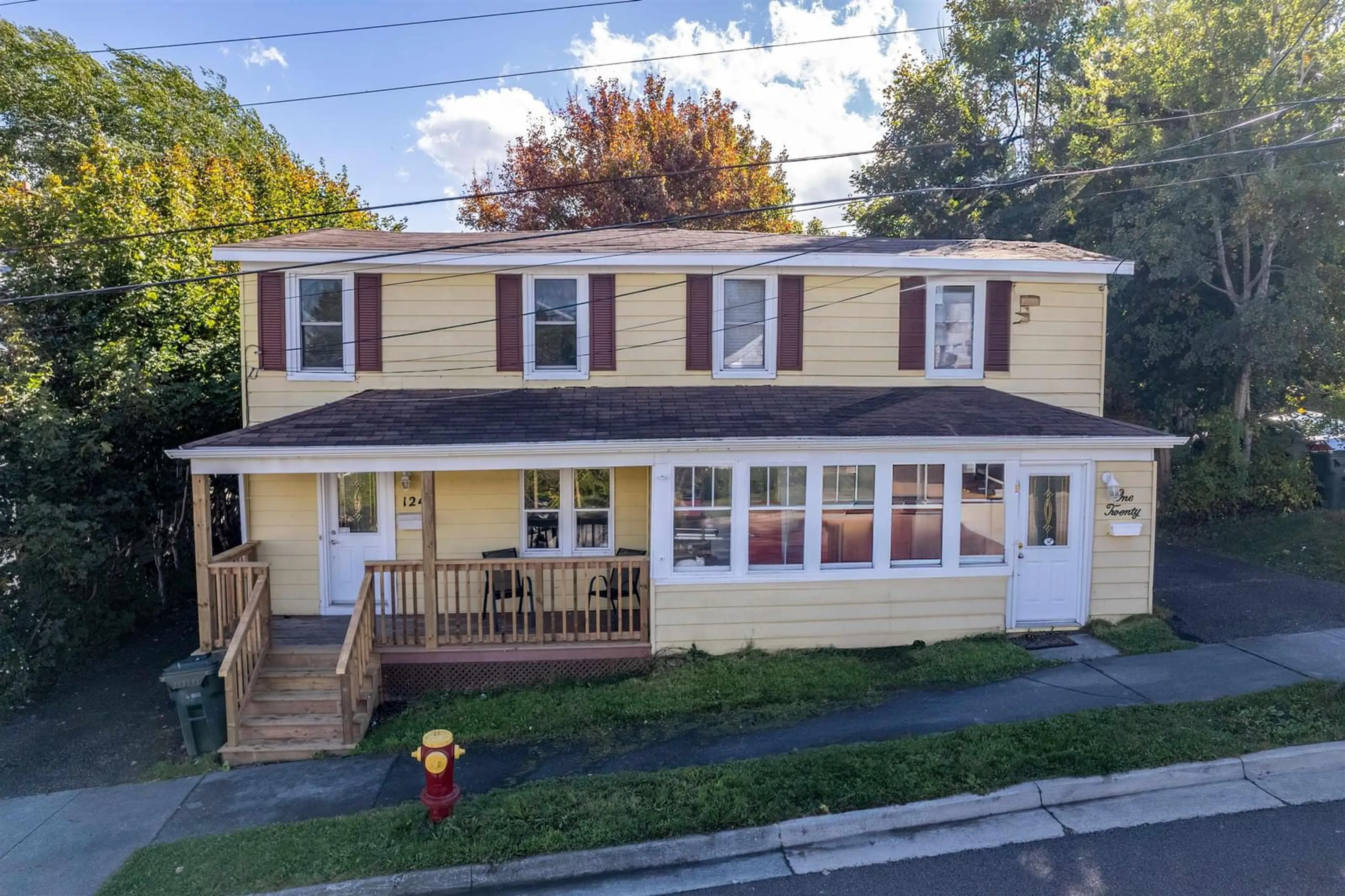 Home with vinyl exterior material for 120-124 Colby St, Sydney Nova Scotia B1P 3R2