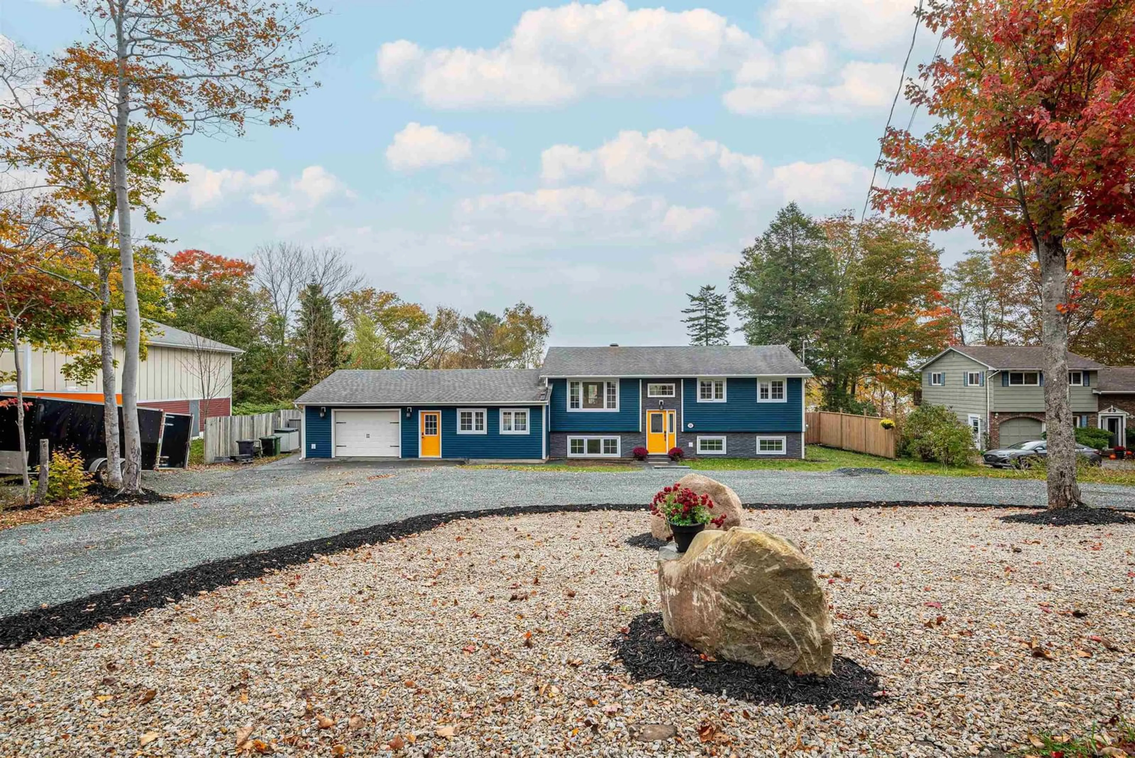 Home with vinyl exterior material for 122 Lakeview Rd, Lakeview Nova Scotia B4C 4C7