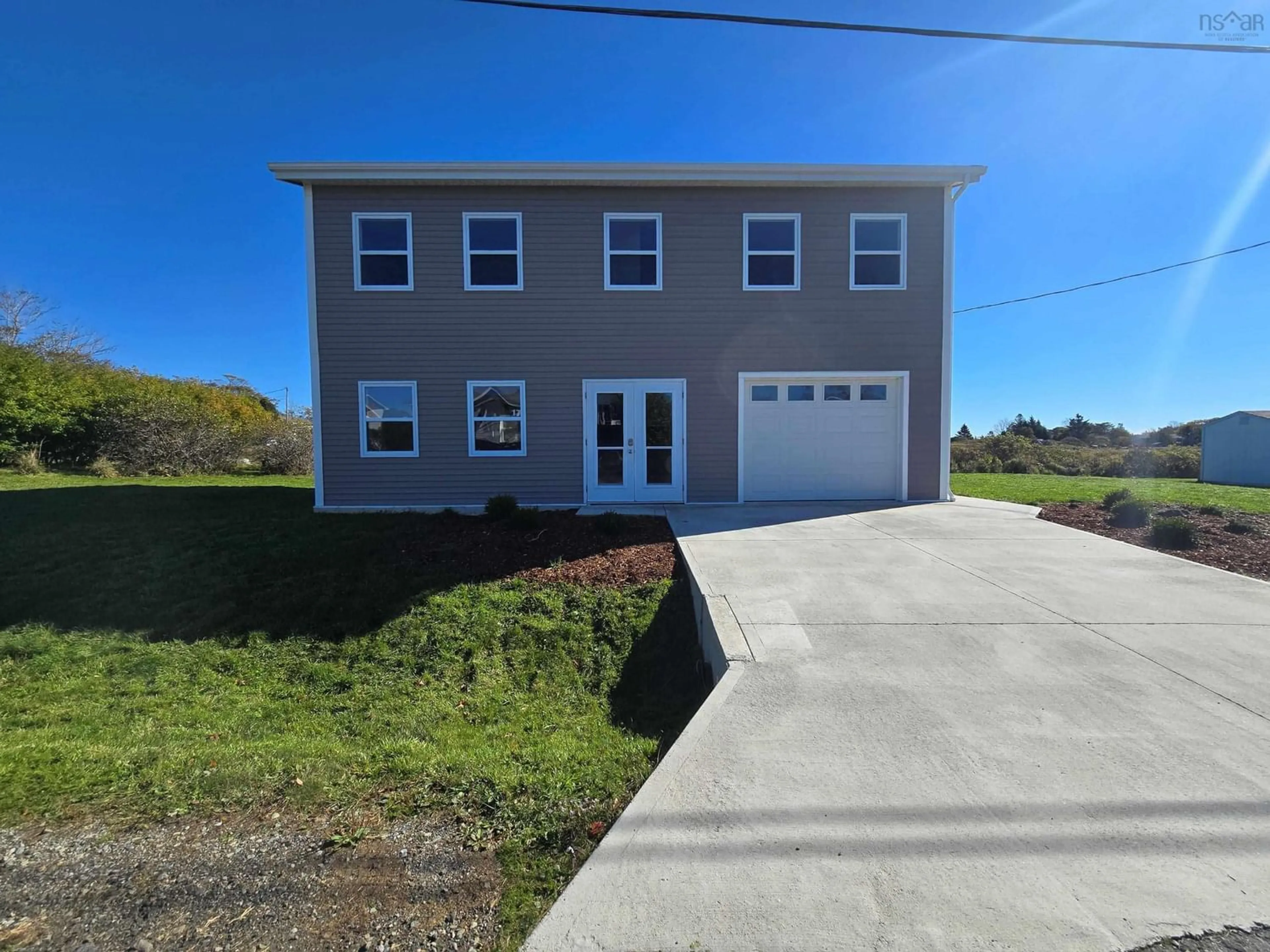 Frontside or backside of a home, the front or back of building for 17 Hood Cres, Yarmouth Nova Scotia B5A 4H6