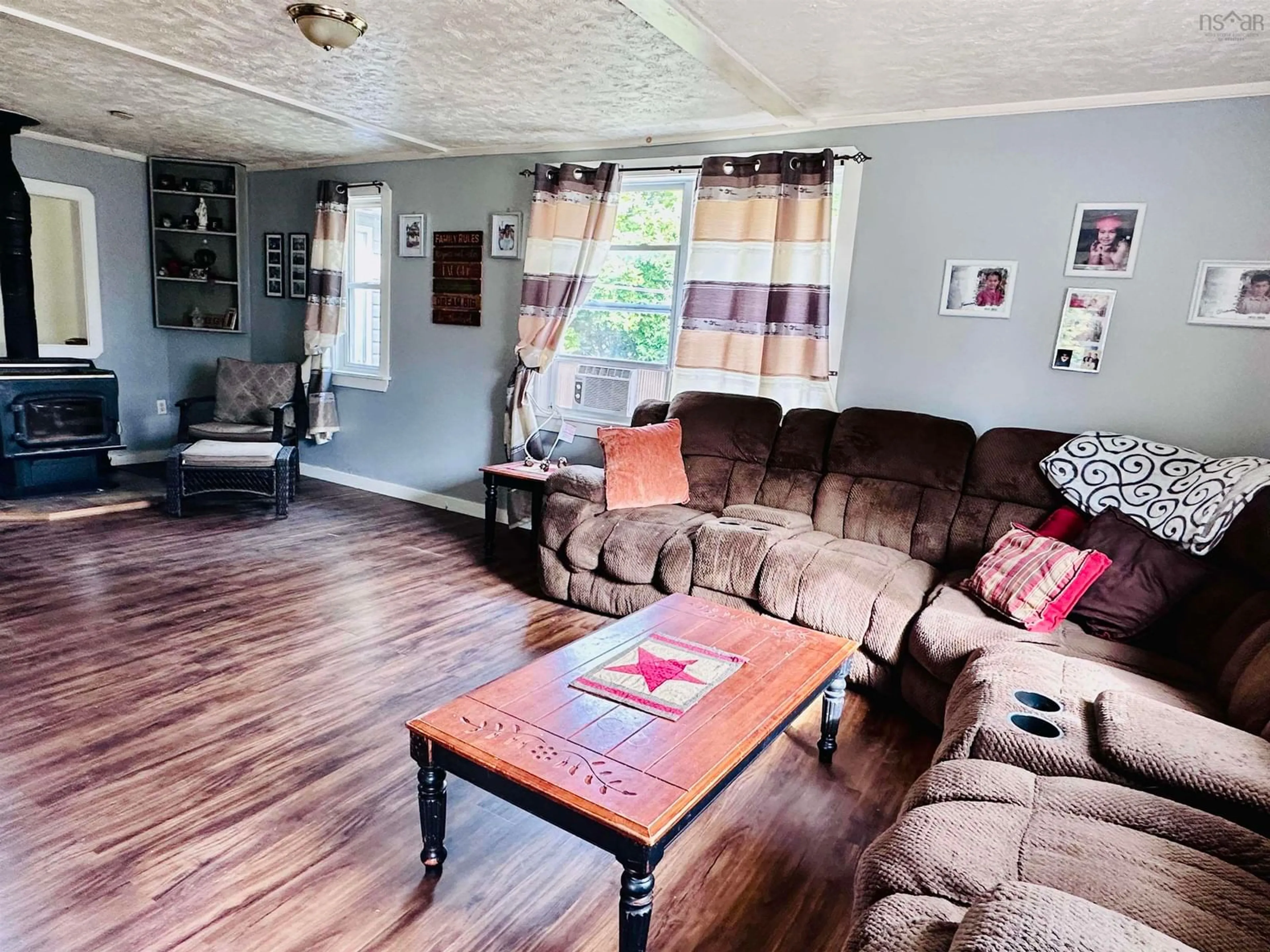 Living room, wood floors for 101 Parr St, Shelburne Nova Scotia B0T 1W0