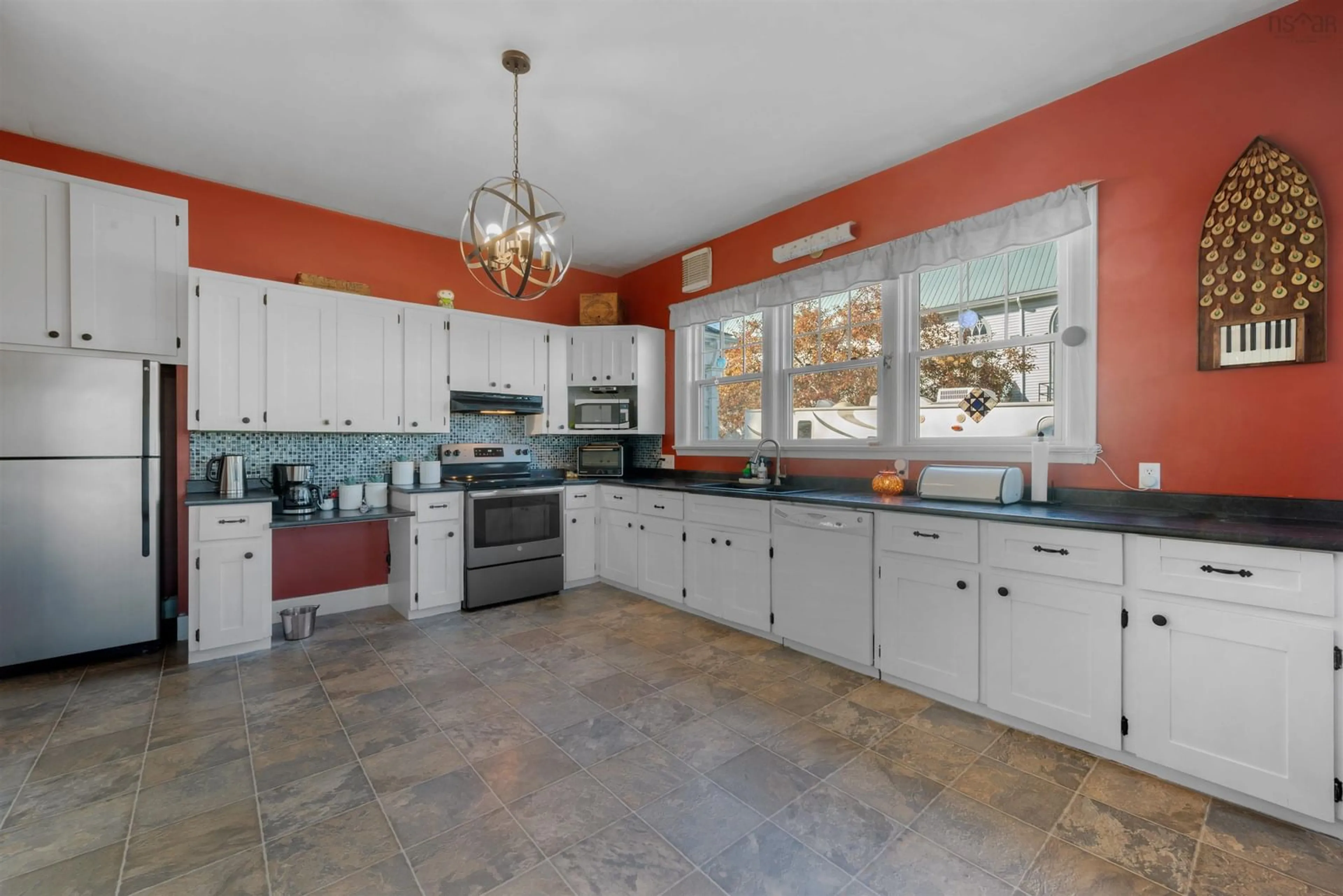 Kitchen, ceramic floors, cottage for 307 King St, Windsor Nova Scotia B0N 2T0