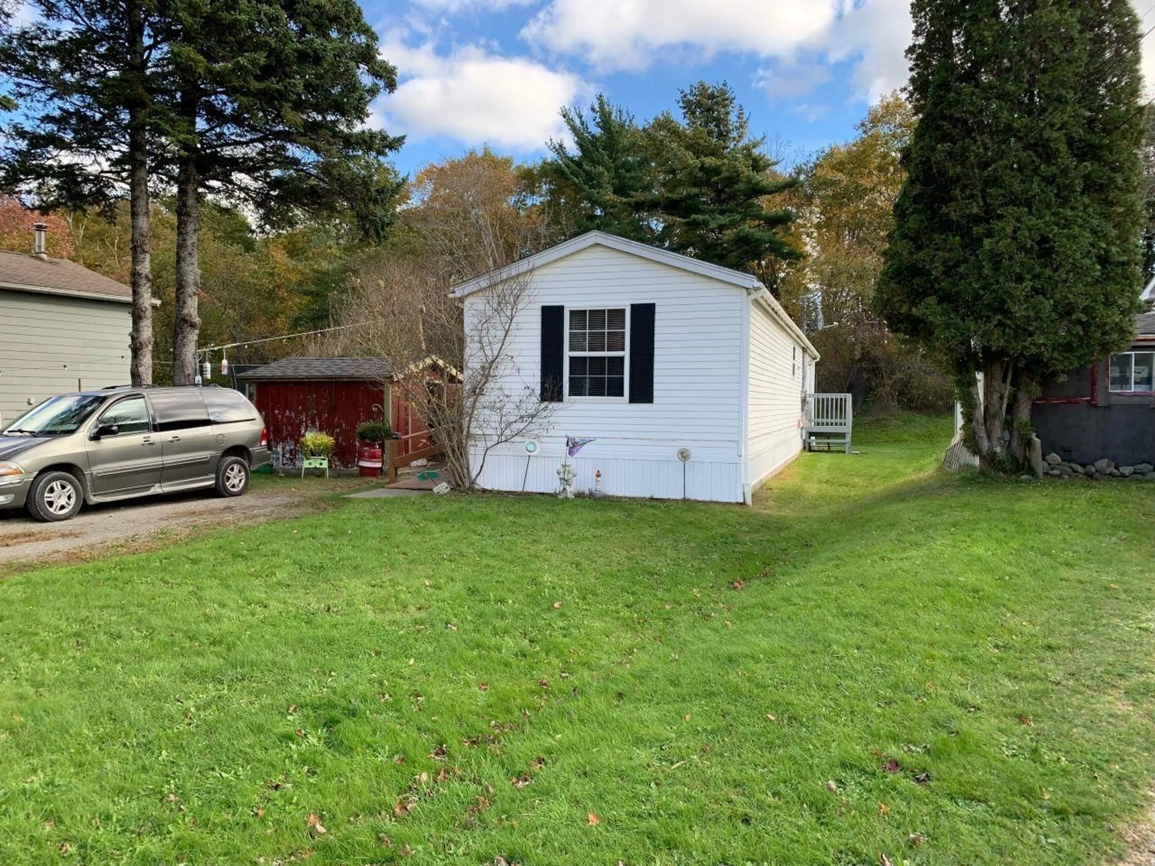 Shed for 42 Commission St, Shelburne Nova Scotia B0T 1W0