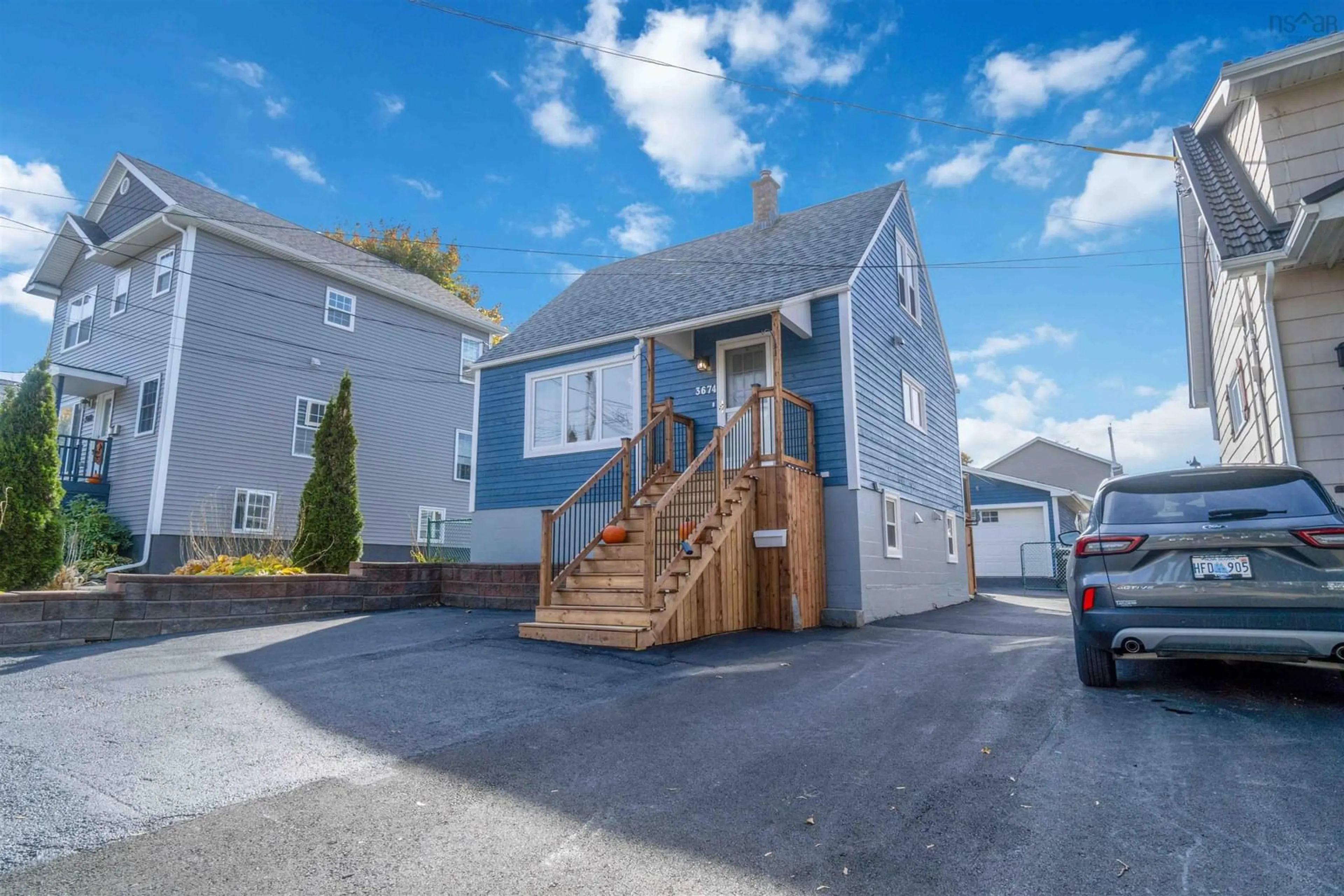 A pic from exterior of the house or condo, the street view for 3674 Rosemeade Ave, Halifax Nova Scotia B3K 4M1