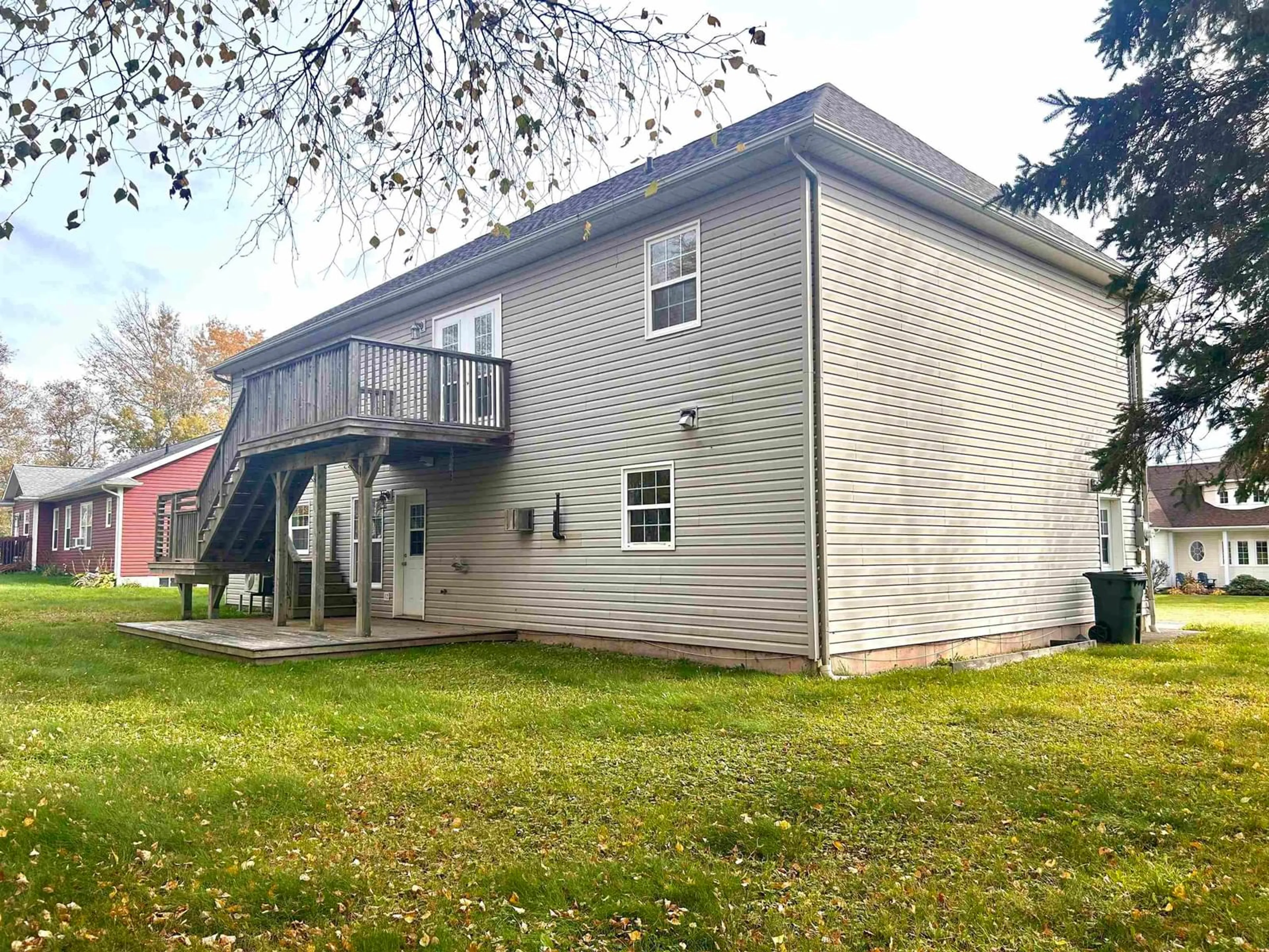 A pic from exterior of the house or condo, the front or back of building for 4 Ridgewood Crt, Amherst Nova Scotia B4H 4W7