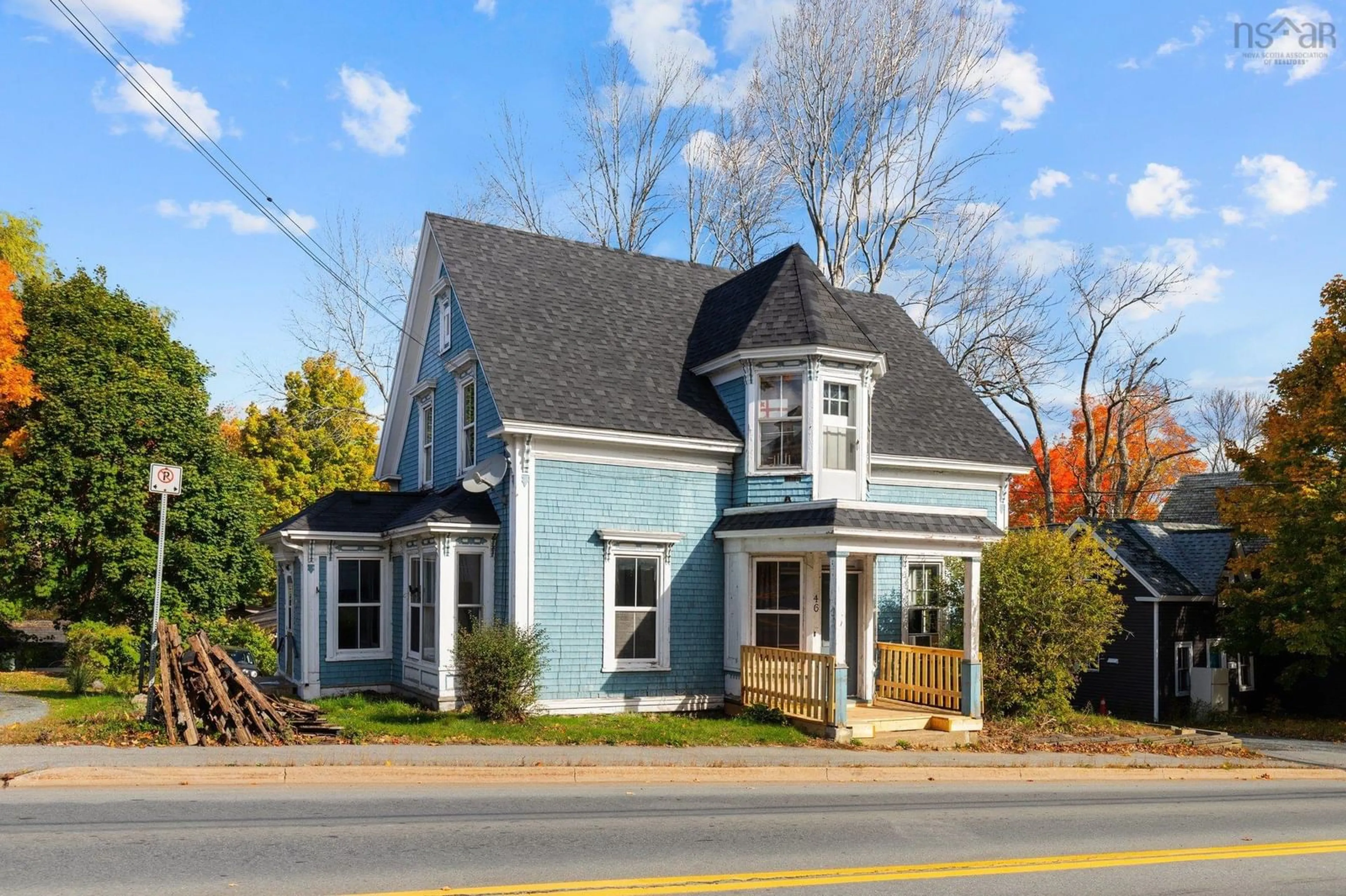 A pic from exterior of the house or condo, cottage for 46 Victoria Rd, Bridgewater Nova Scotia B4V 2N3