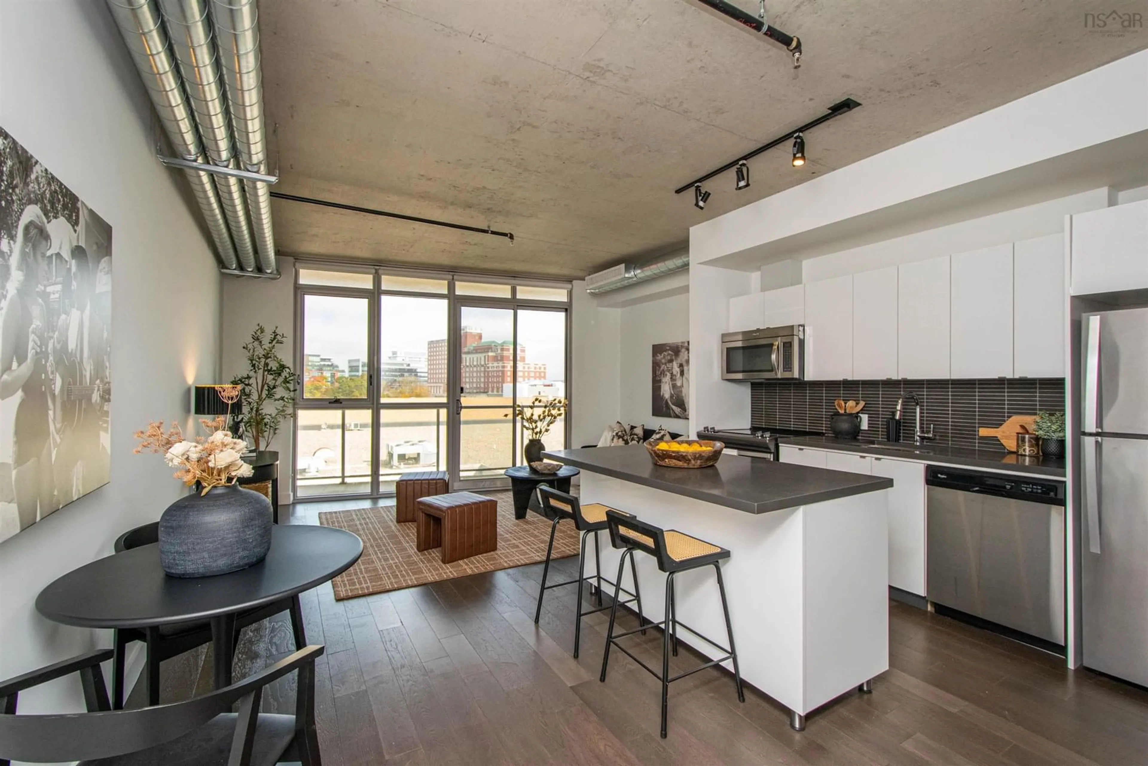 Open concept kitchen for 1065 Barrington St #501, Halifax Nova Scotia B3H 0B7