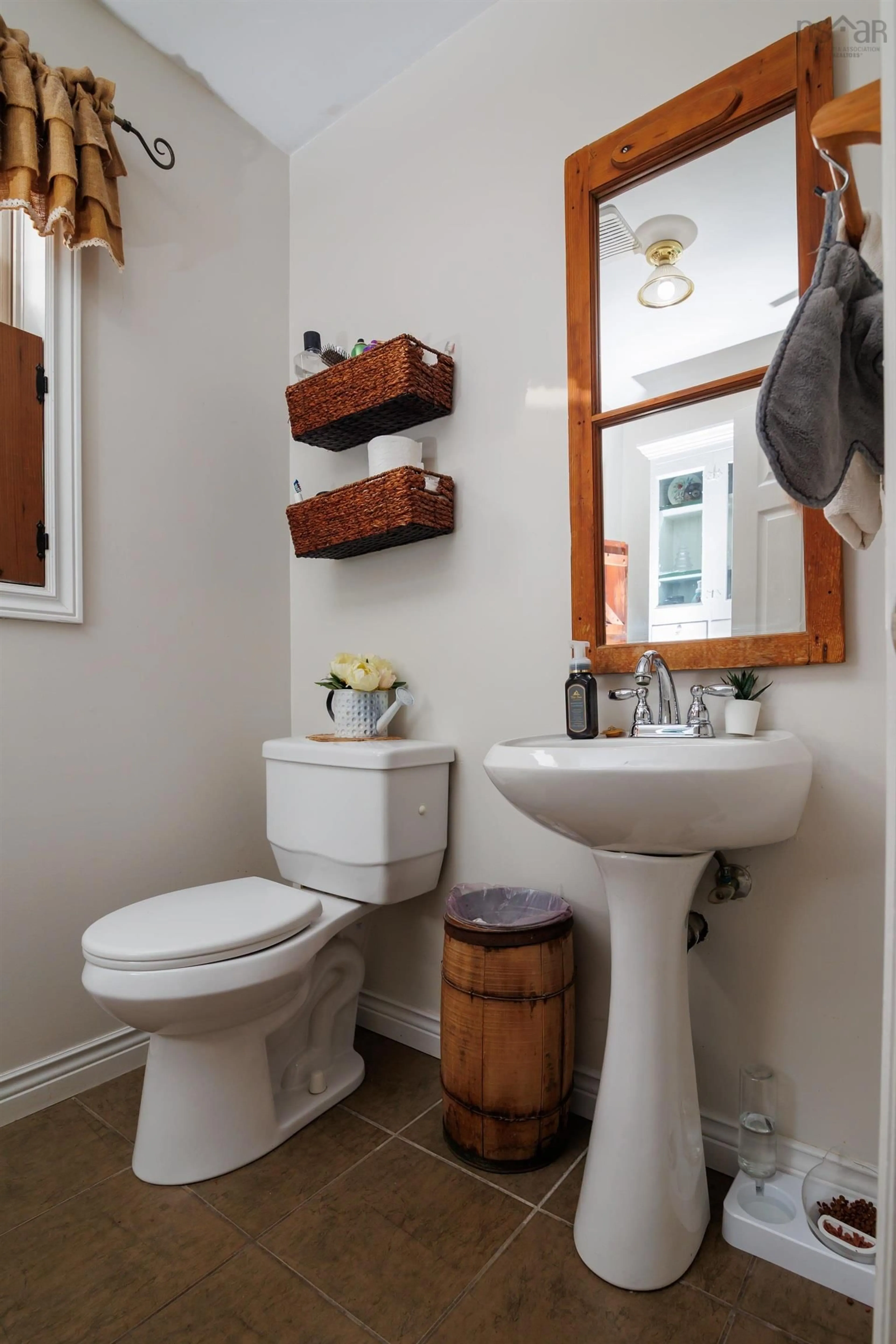 Bathroom for 191 Teviot Pl, Valley Nova Scotia B6L 4L1