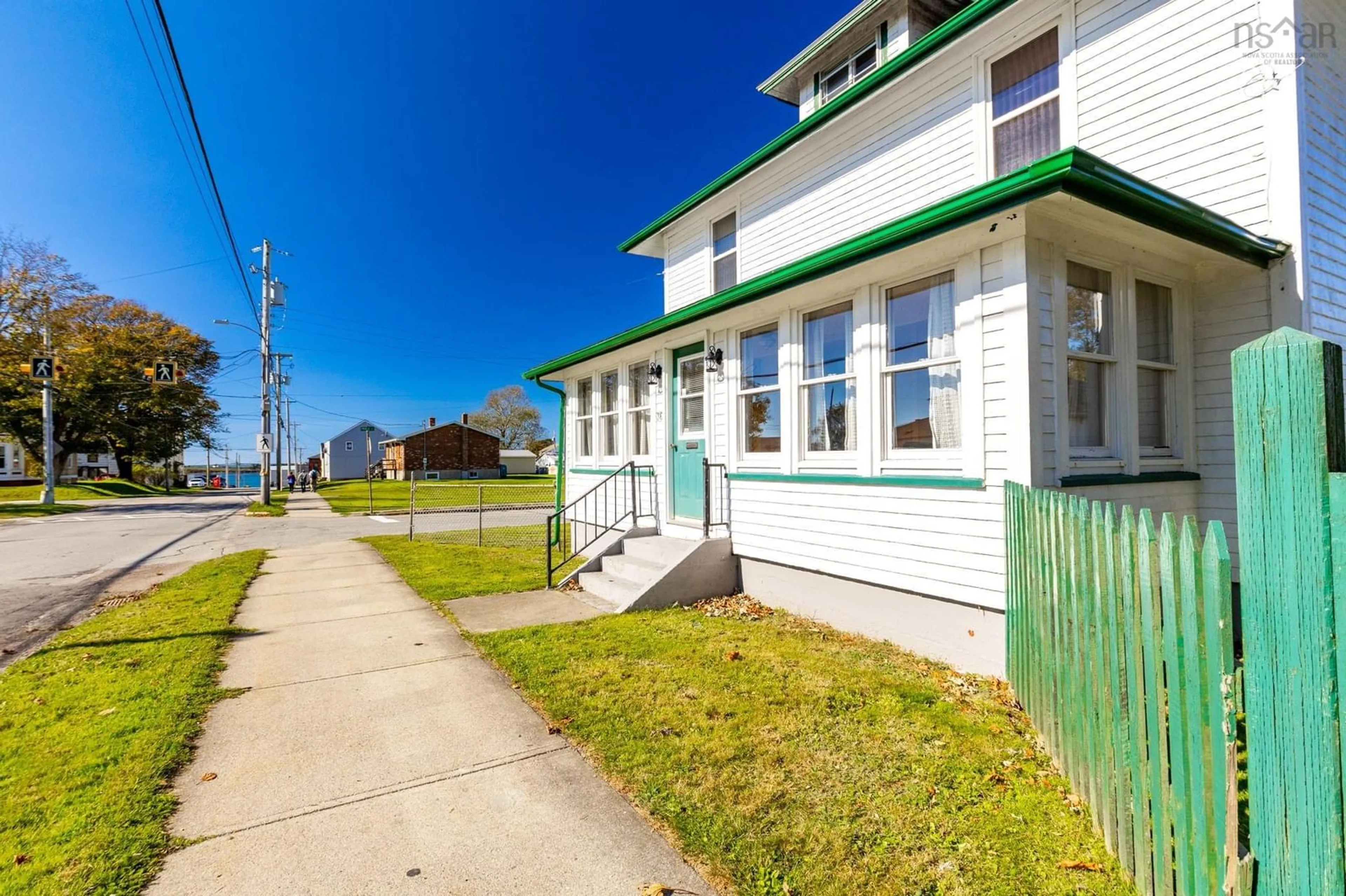 Frontside or backside of a home, the front or back of building for 36 Argyle St, Yarmouth Nova Scotia B5A 3W2