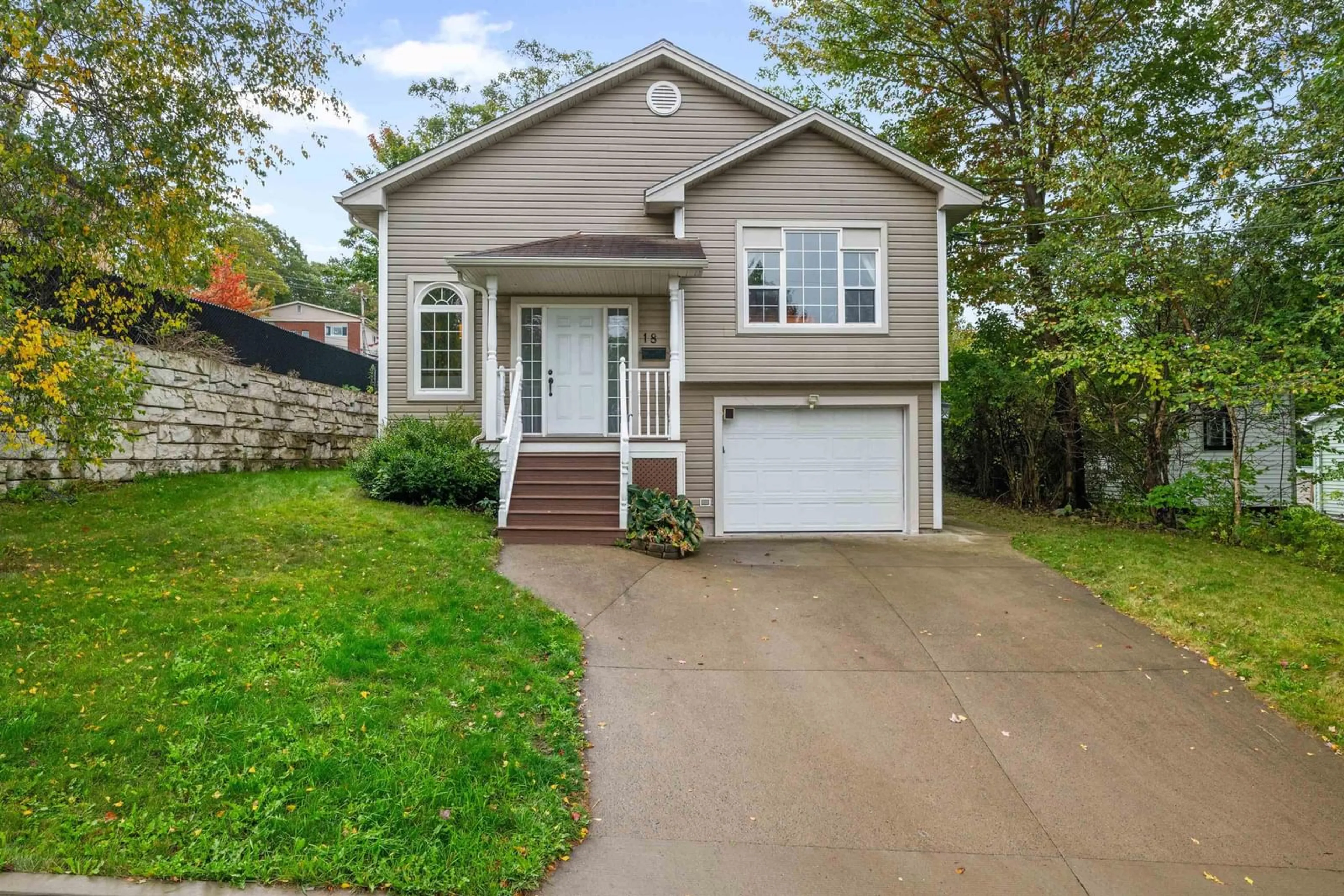 A pic from exterior of the house or condo, cottage for 18 Parkstone Rd, Dartmouth Nova Scotia B3A 4J2