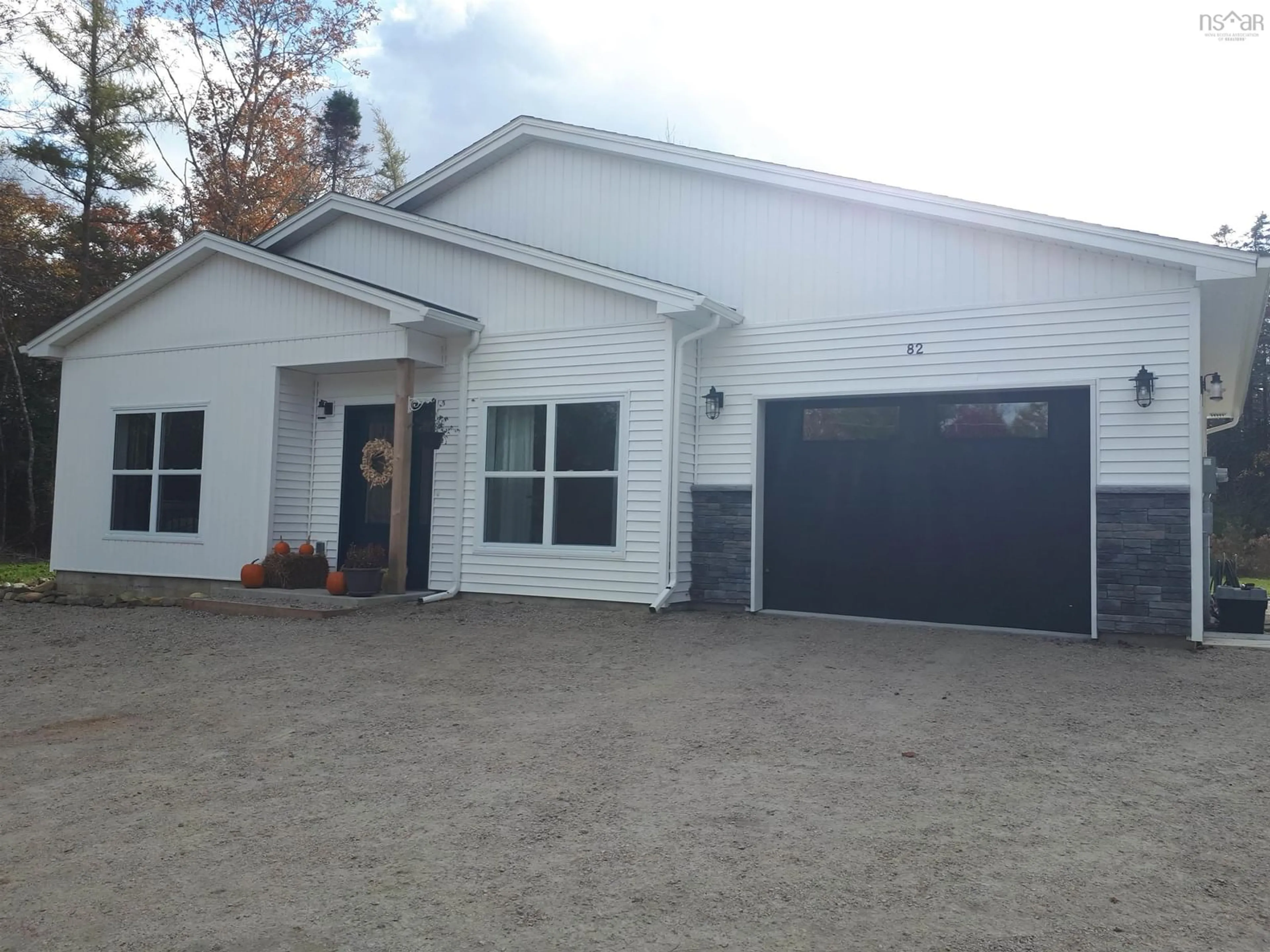 Indoor garage for 82 Rum Runners Lane #3, Martins Point Nova Scotia B0J 2E0