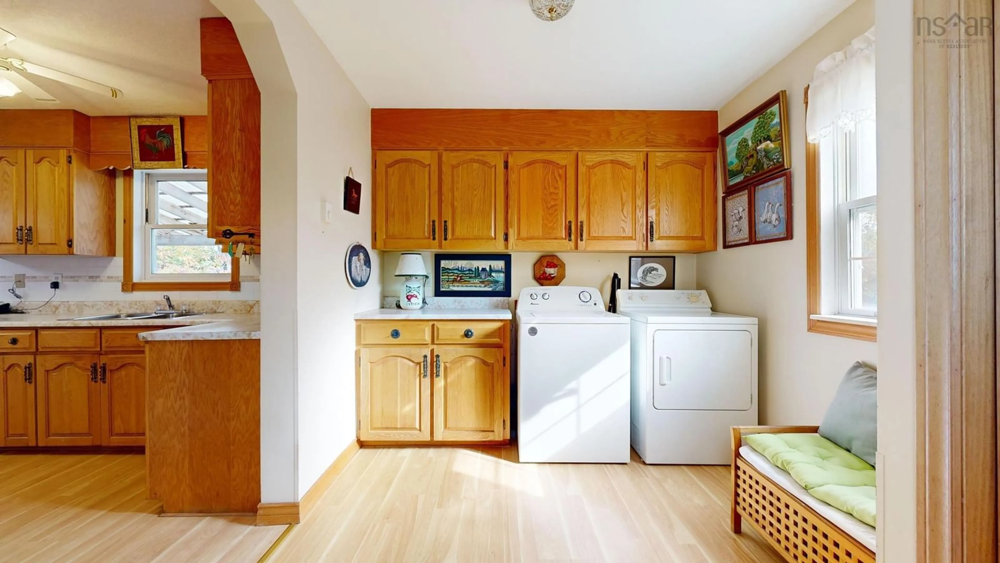 Standard kitchen, wood floors, cottage for 4 Illsley Dr, Berwick Nova Scotia B0P 1E0