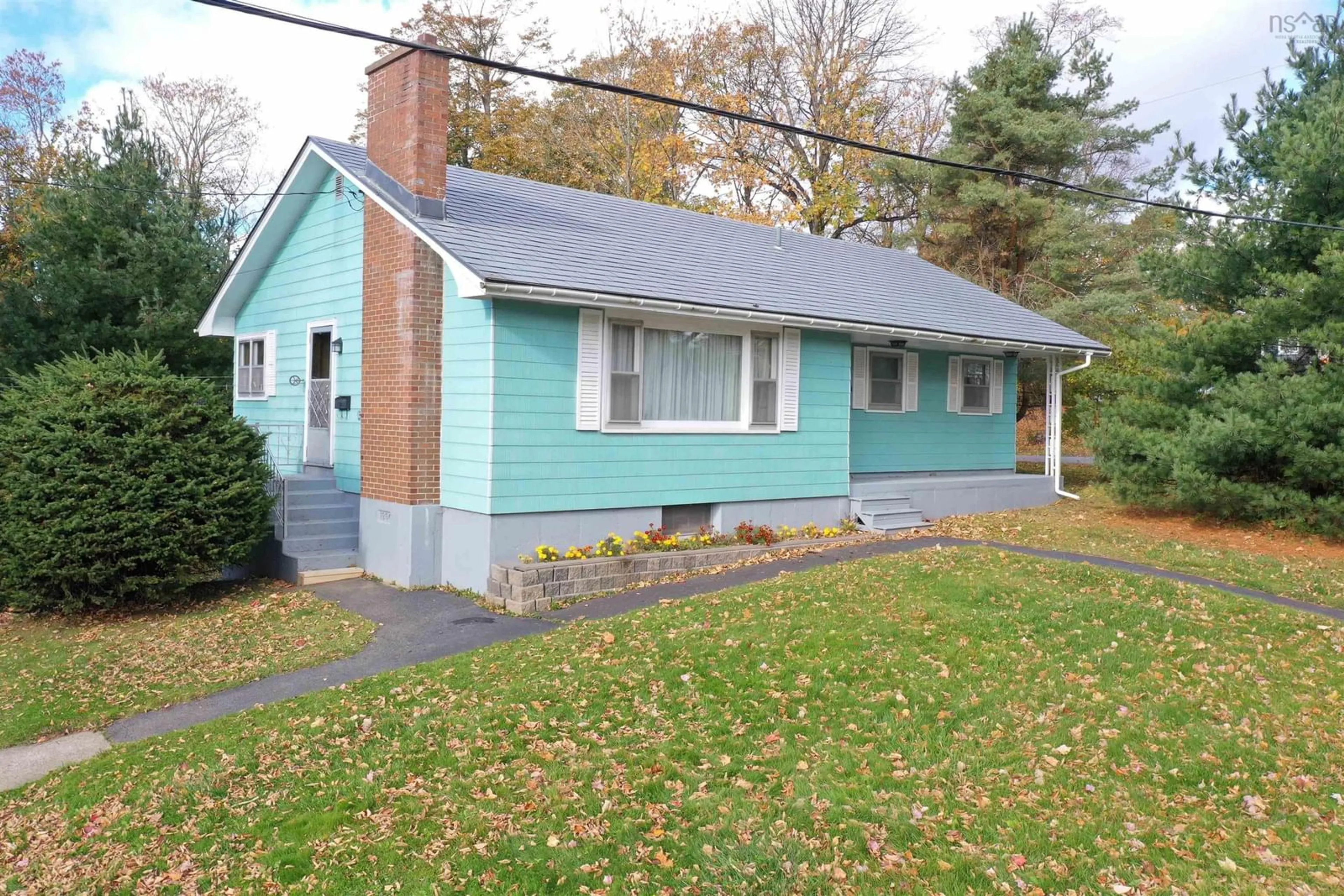 Home with vinyl exterior material for 189 Welsford St, Pictou Nova Scotia B0K 1H0