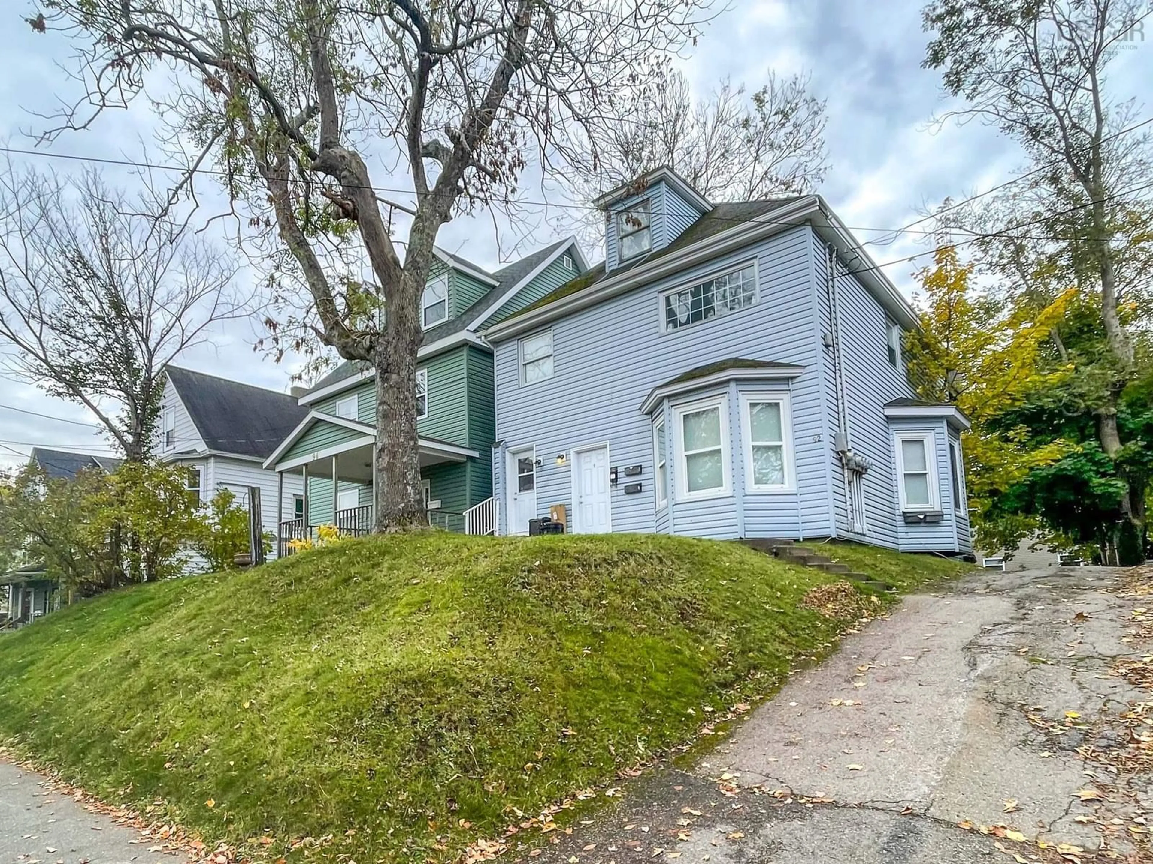 Frontside or backside of a home, cottage for 92 George St, Sydney Nova Scotia B1P 1H7