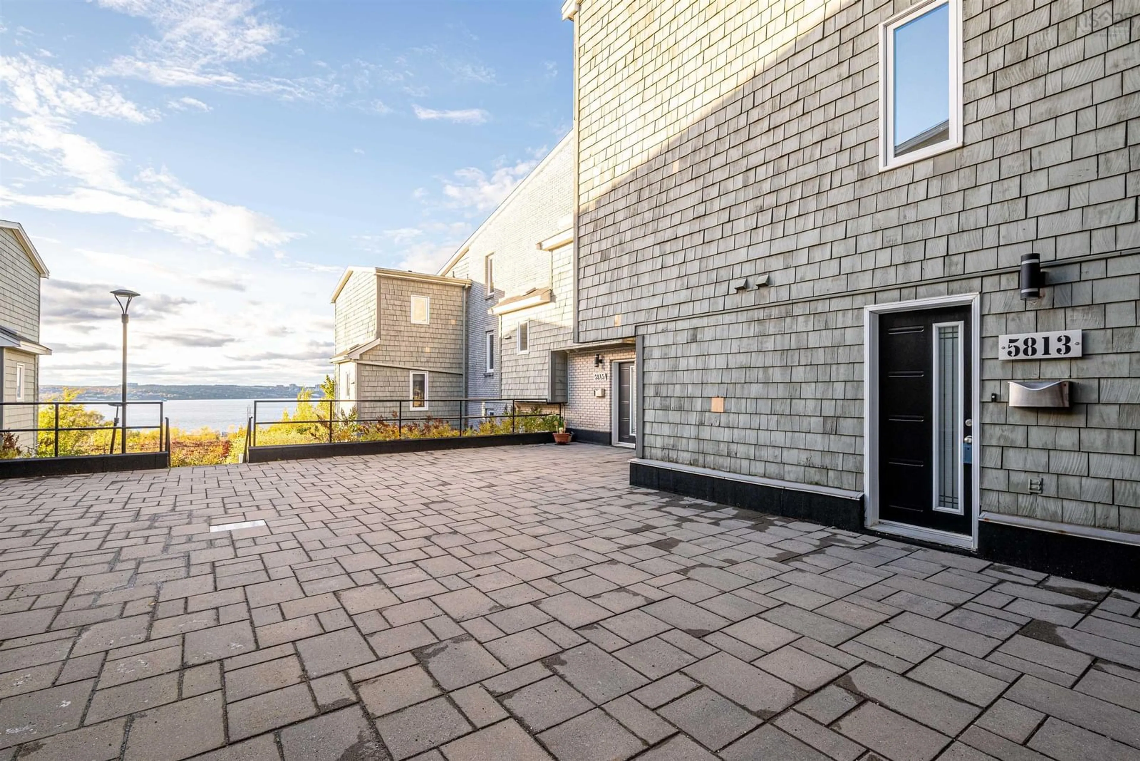 Patio, the front or back of building for 5813 Gainsborough Pl, Halifax Nova Scotia B3K 5S1