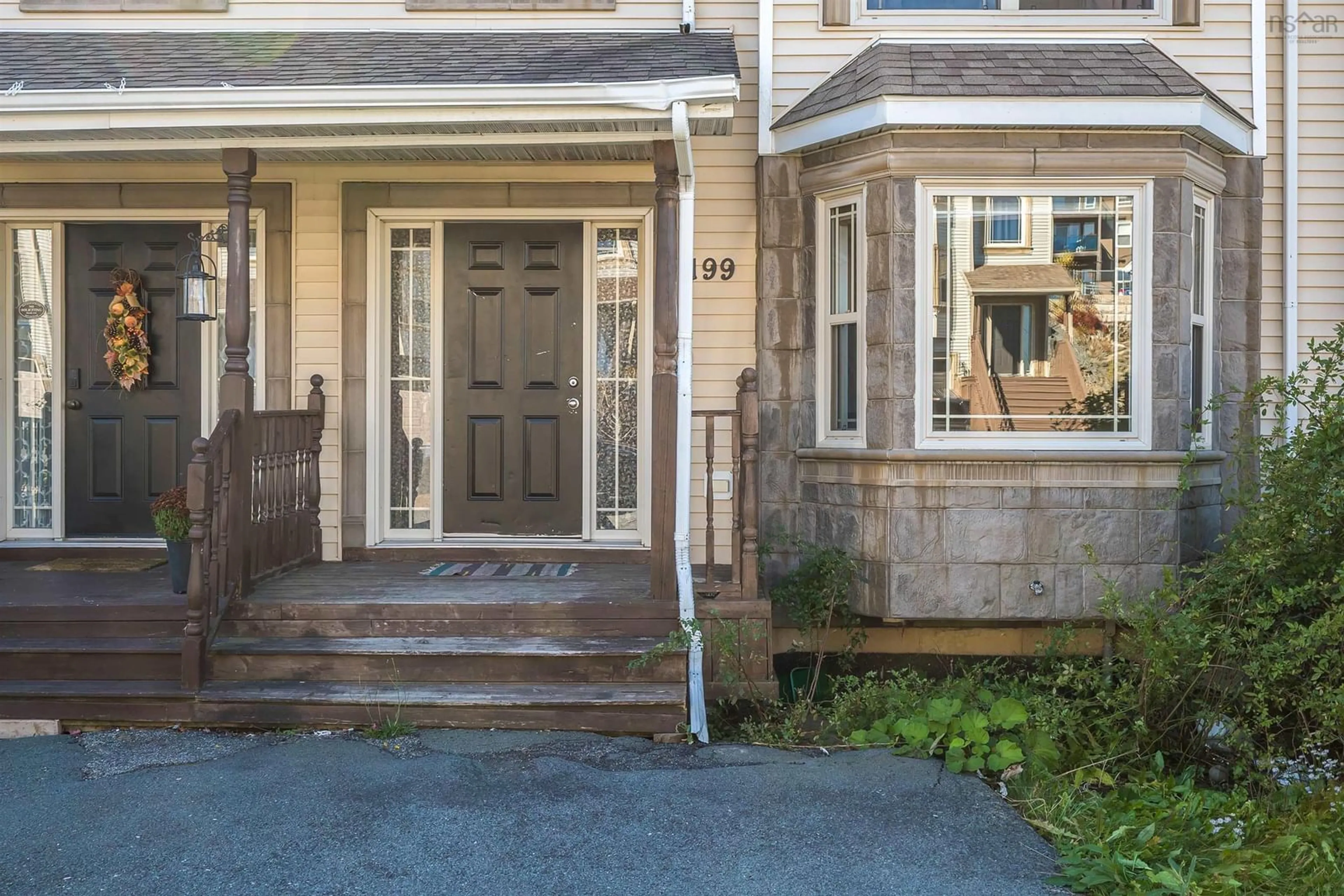 Indoor entryway, wood floors for 199 Nadia Dr, Dartmouth Nova Scotia B3A 0B1