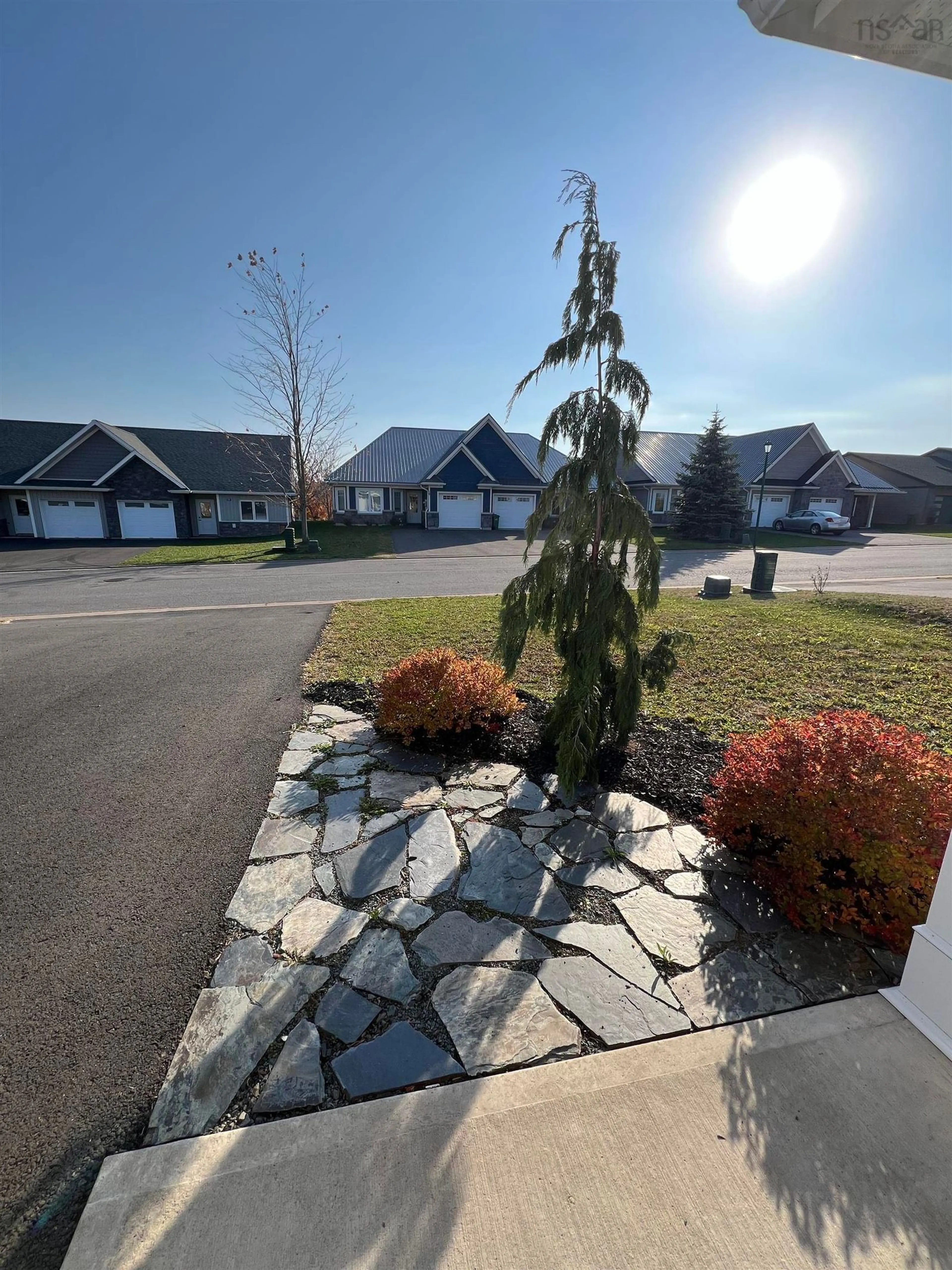 Frontside or backside of a home, the street view for 18 Leaside Crt, Port Williams Nova Scotia B0P 1T0