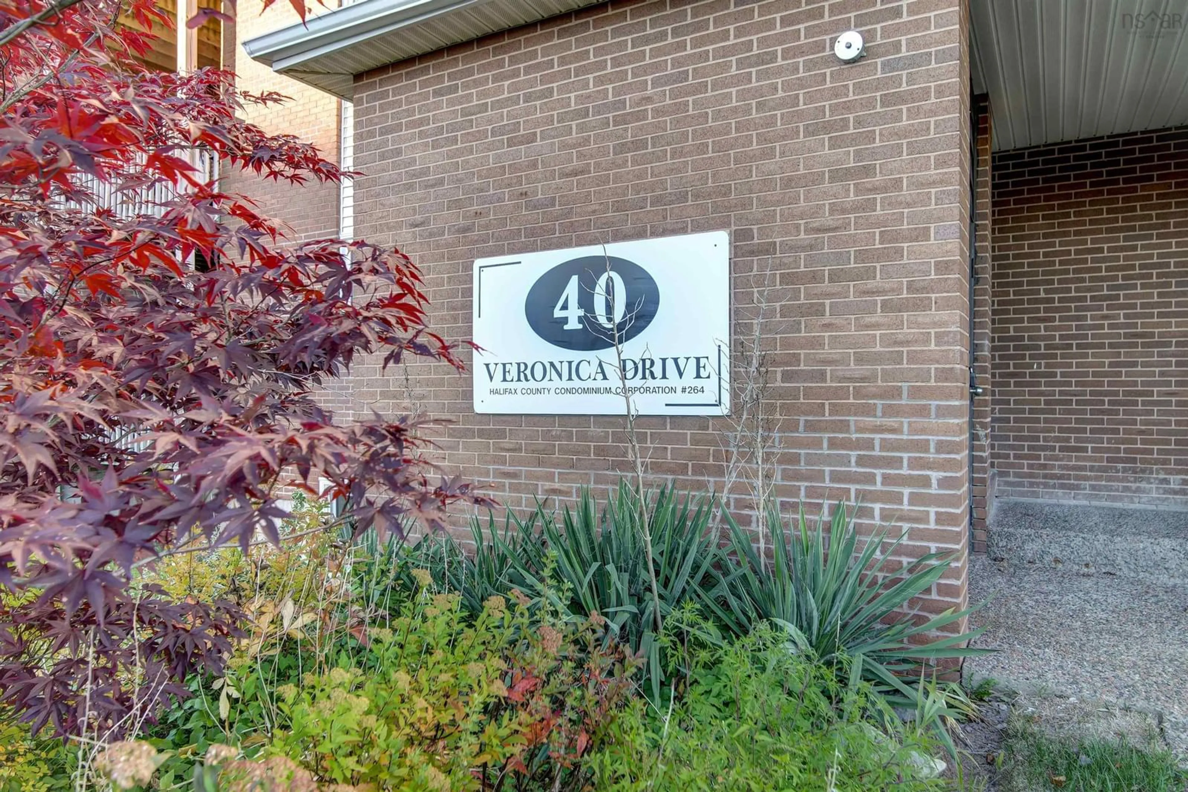 A pic from exterior of the house or condo, the street view for 40 Veronica Dr #403, Halifax Nova Scotia B3M 3A3